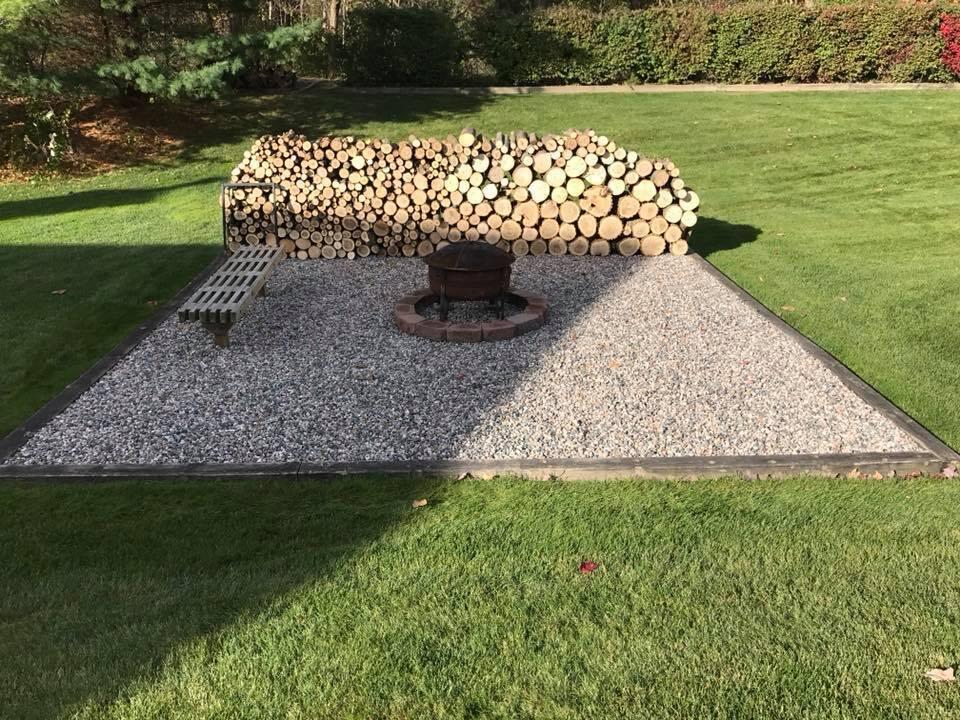 4406 Hickory Grove Court NE