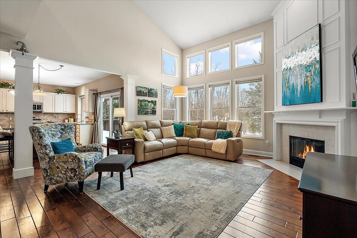 4406 Hickory Grove Court NE