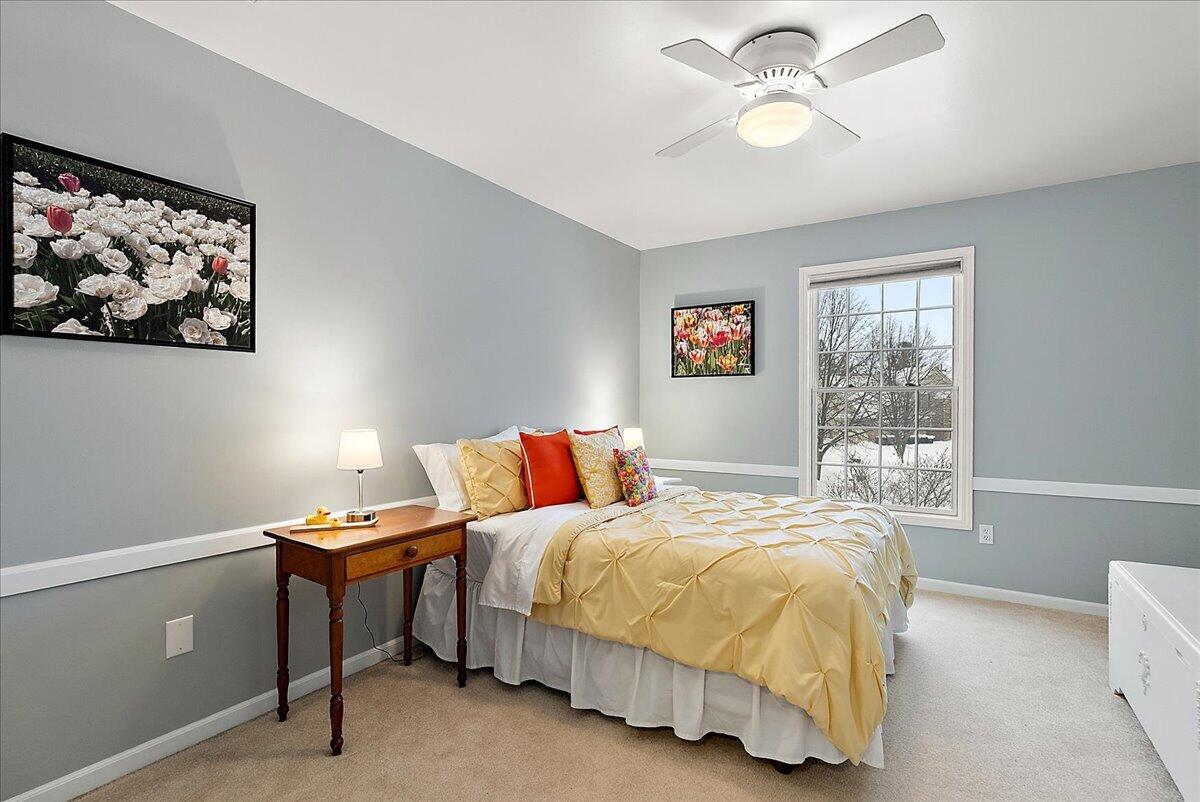 4406 Hickory Grove Court NE