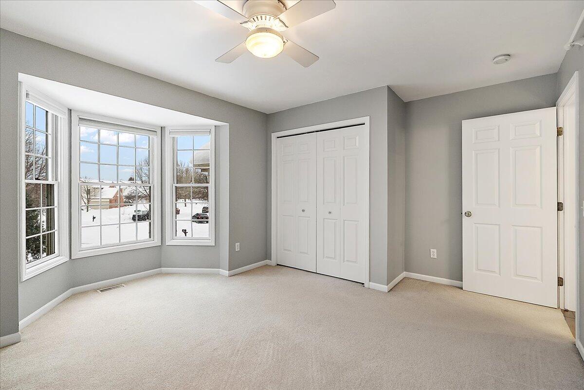 4406 Hickory Grove Court NE