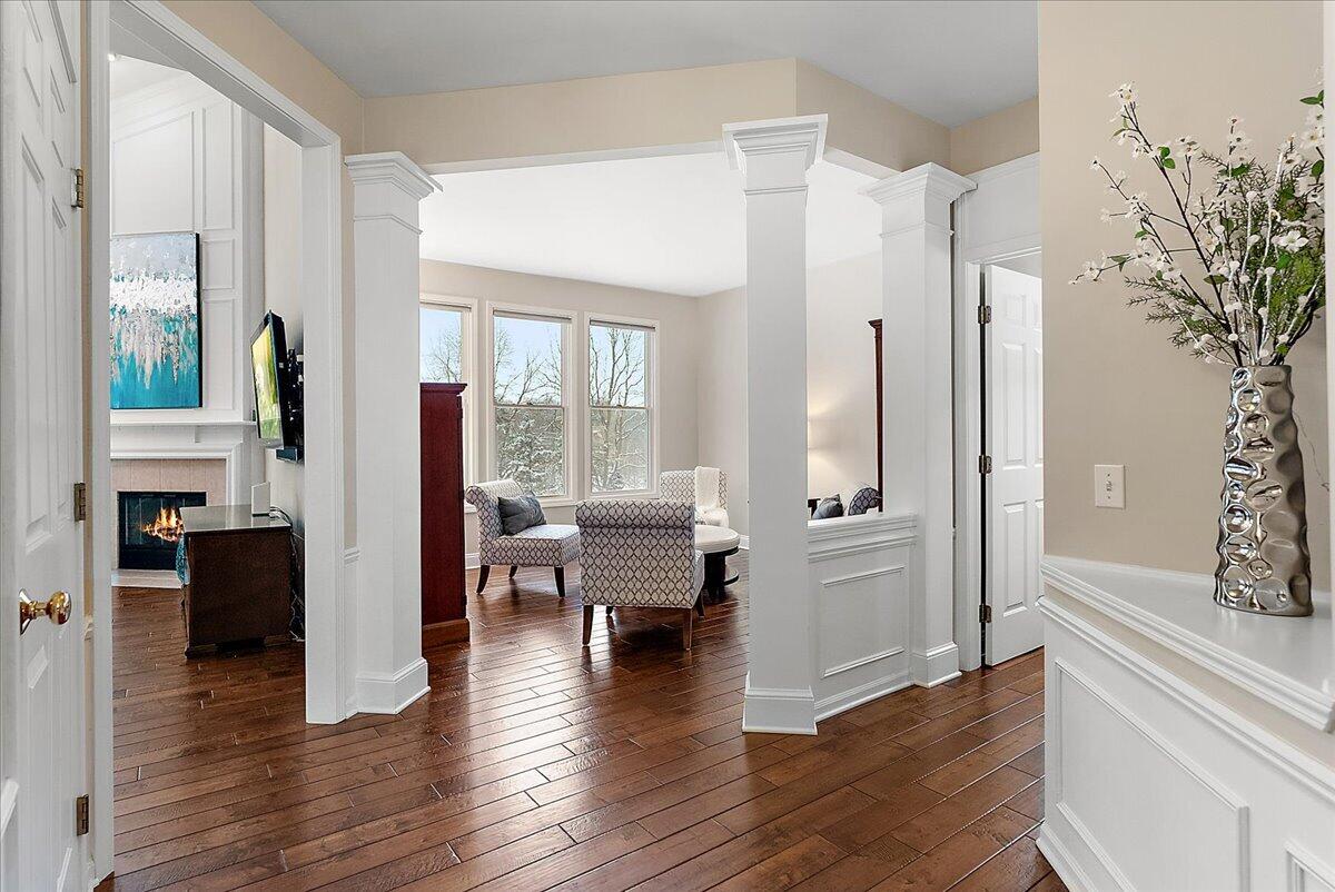 4406 Hickory Grove Court NE