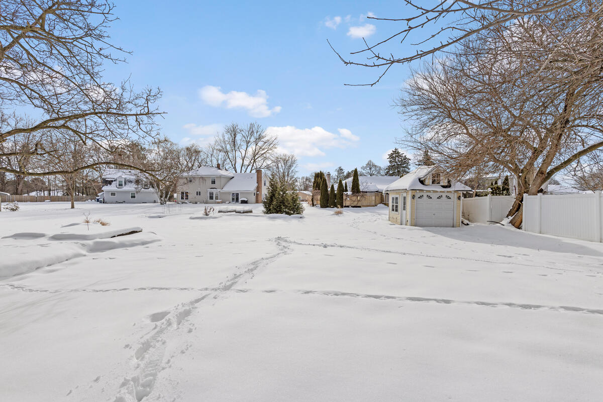1936 Lockmere Drive SE
