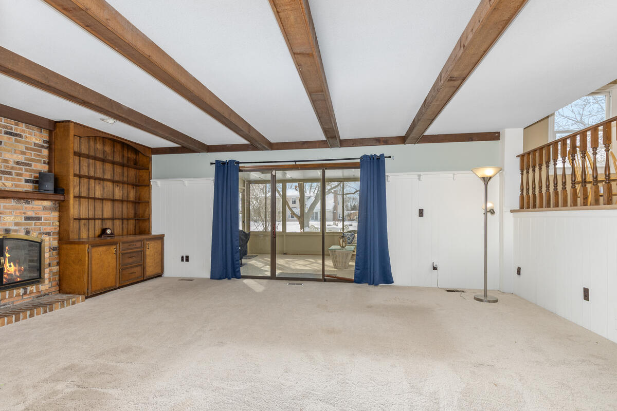 1936 Lockmere Drive SE