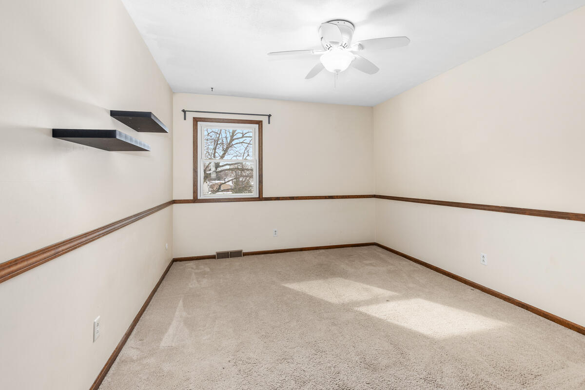 1936 Lockmere Drive SE