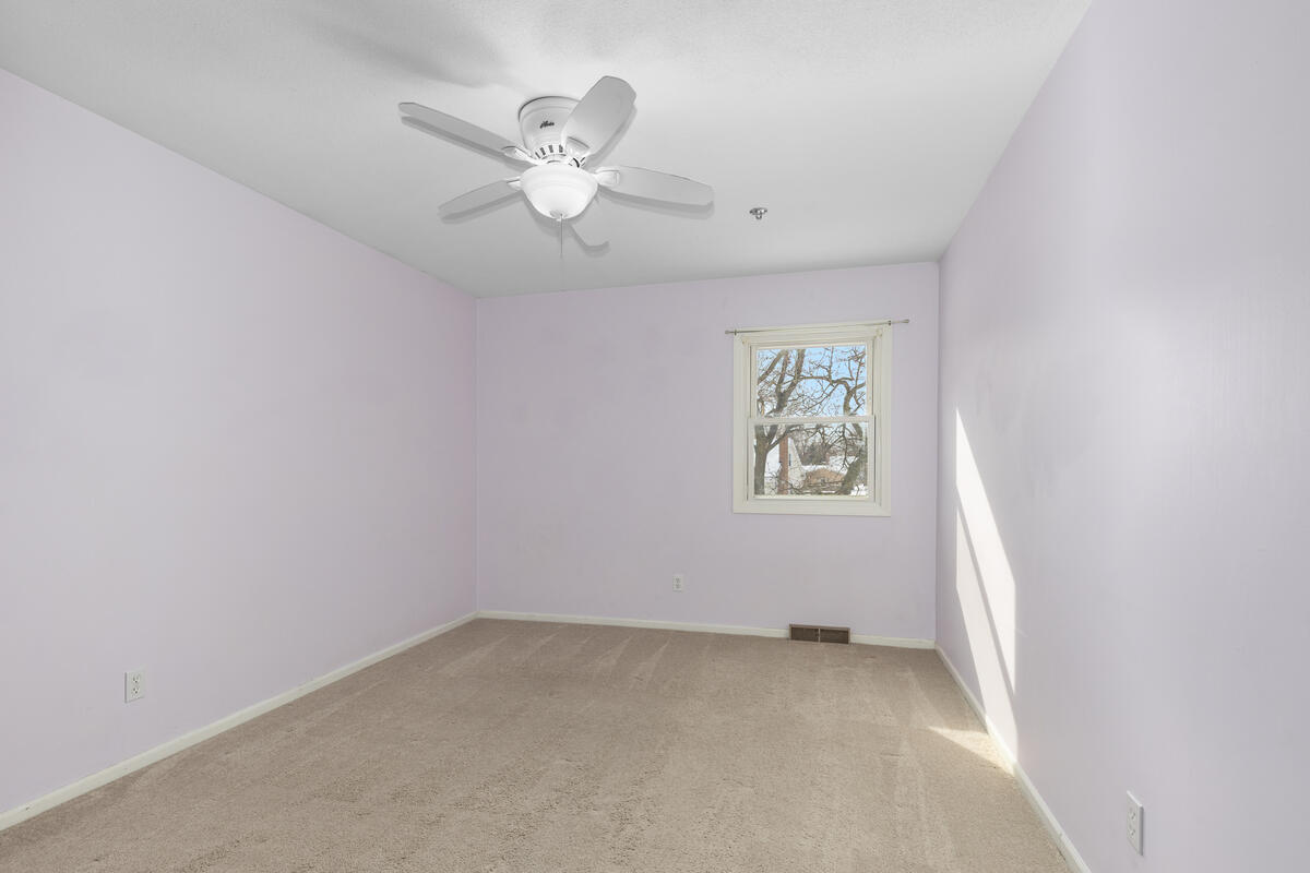 1936 Lockmere Drive SE
