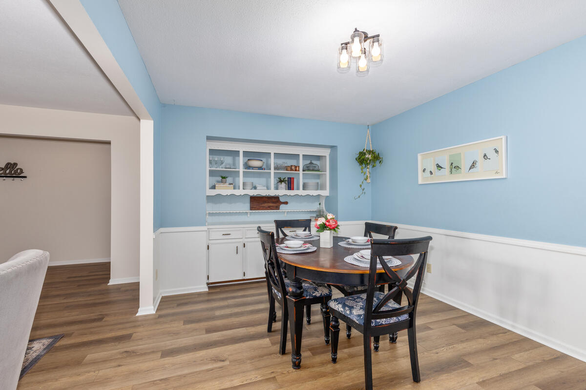 1936 Lockmere Drive SE