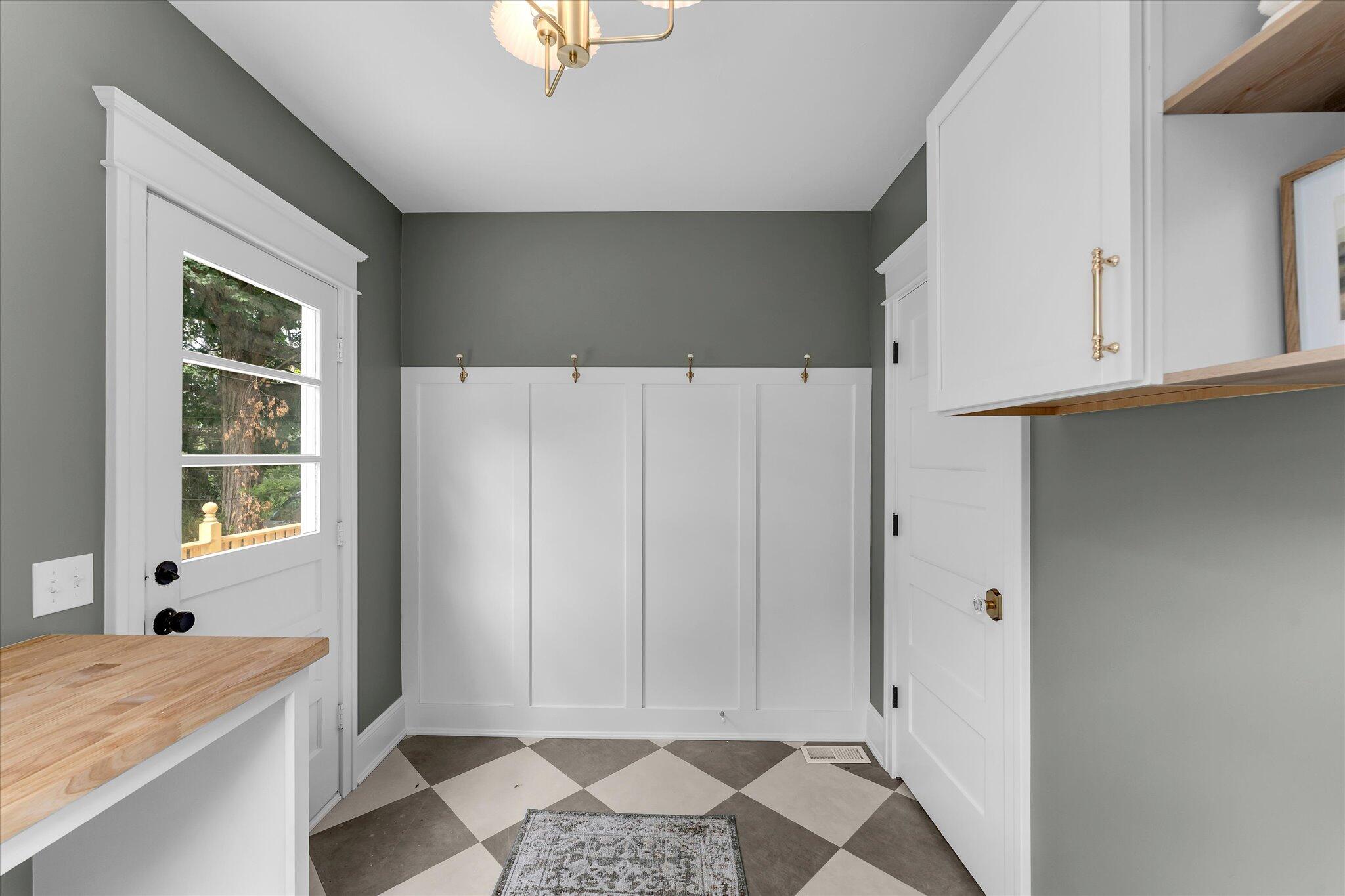 233 Morris Avenue SE