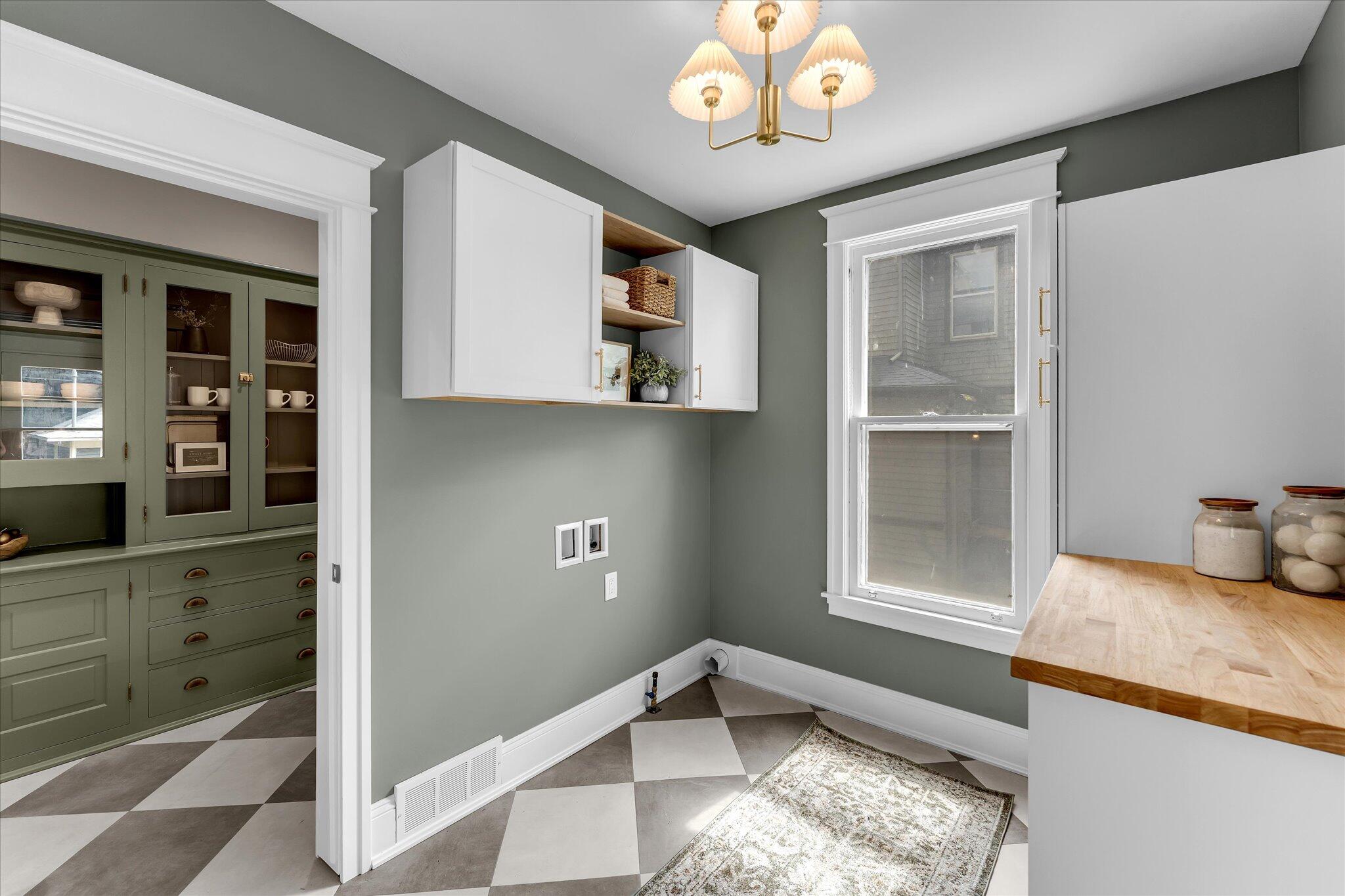 233 Morris Avenue SE