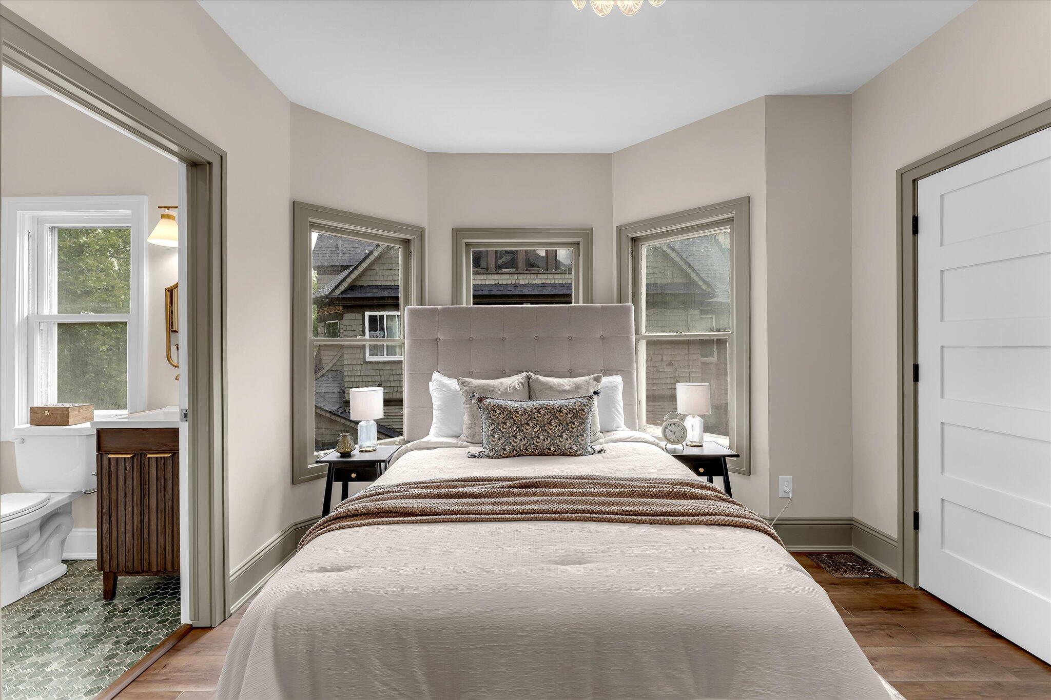 233 Morris Avenue SE