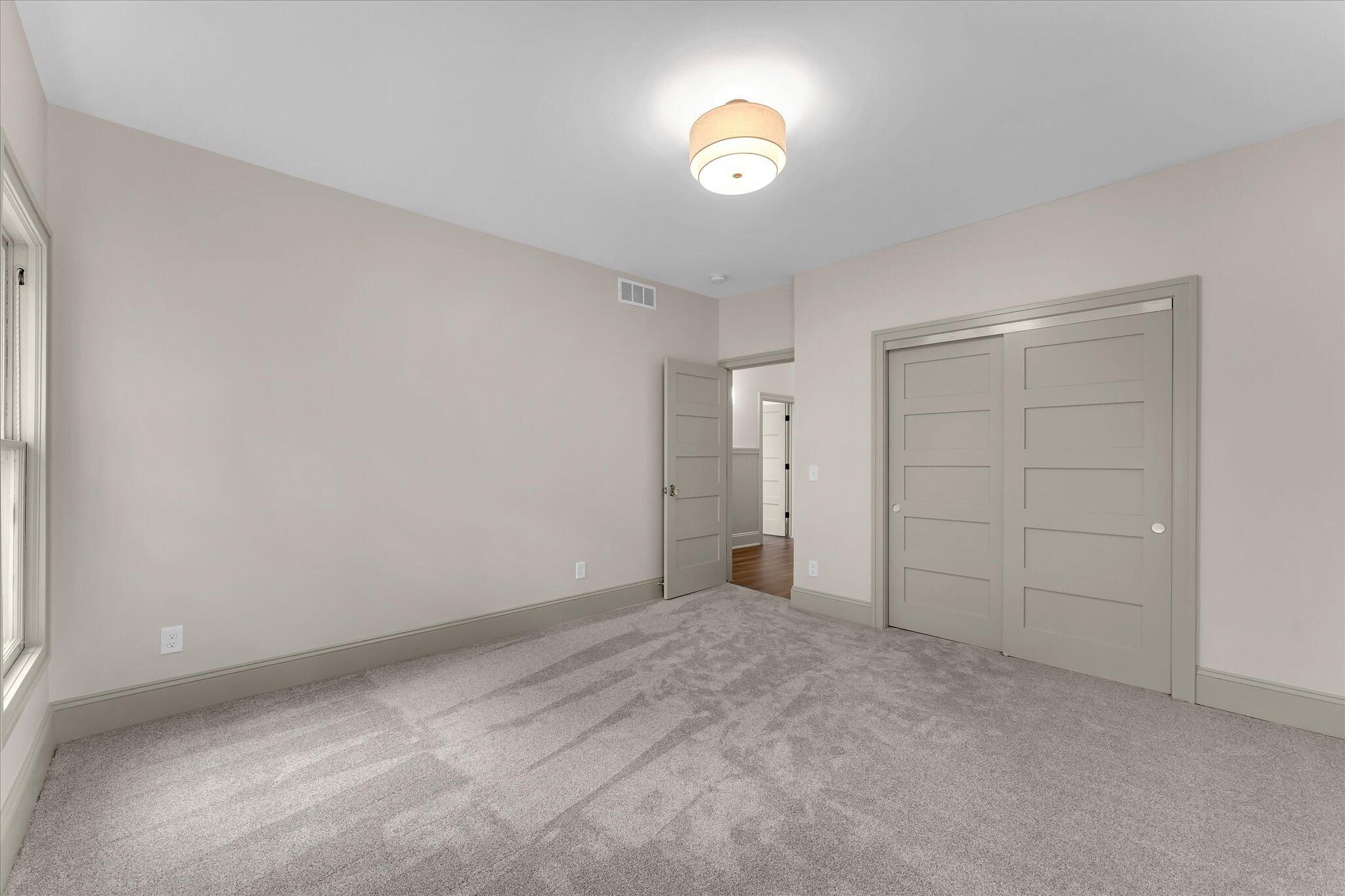 233 Morris Avenue SE