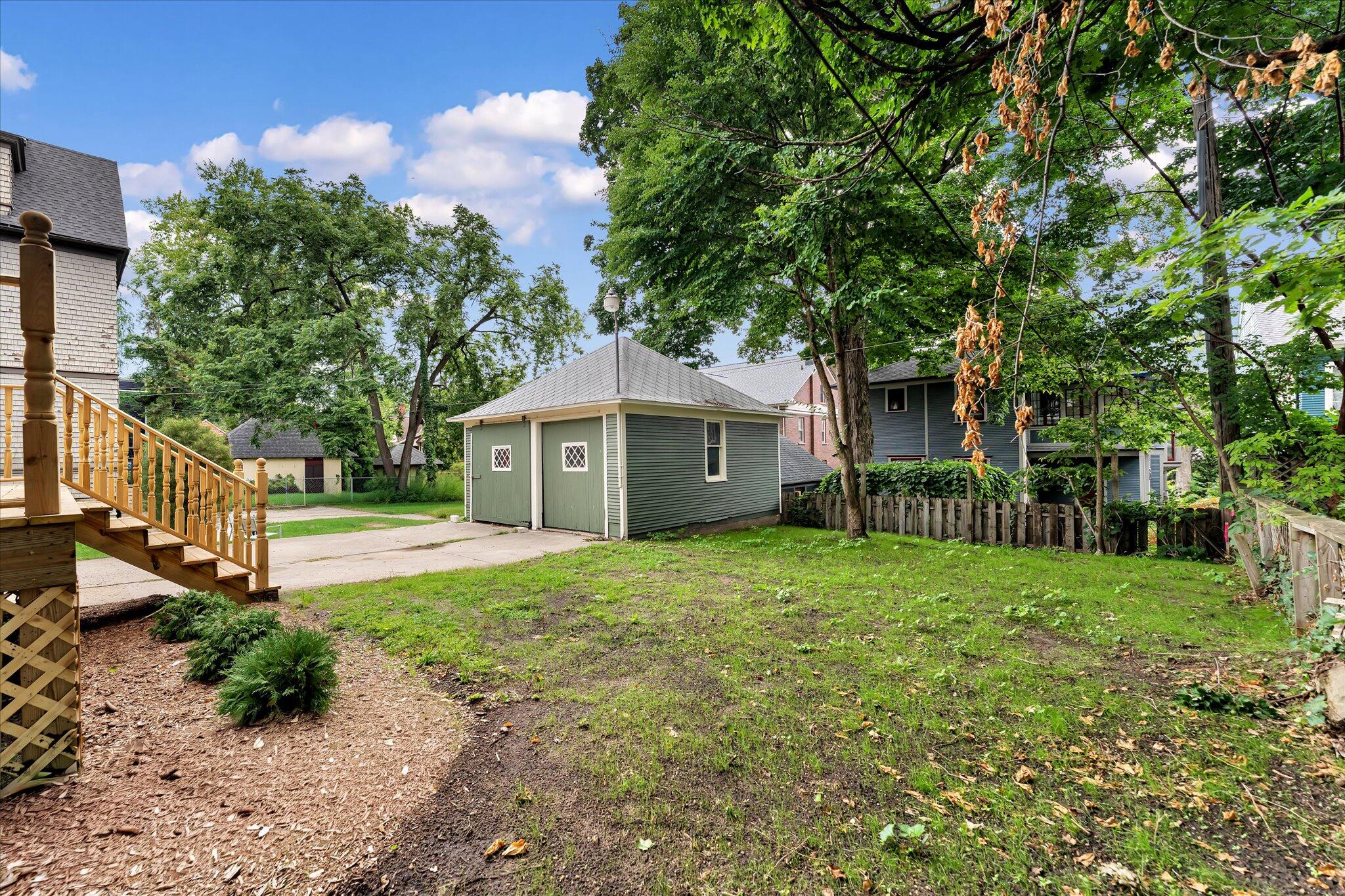 233 Morris Avenue SE