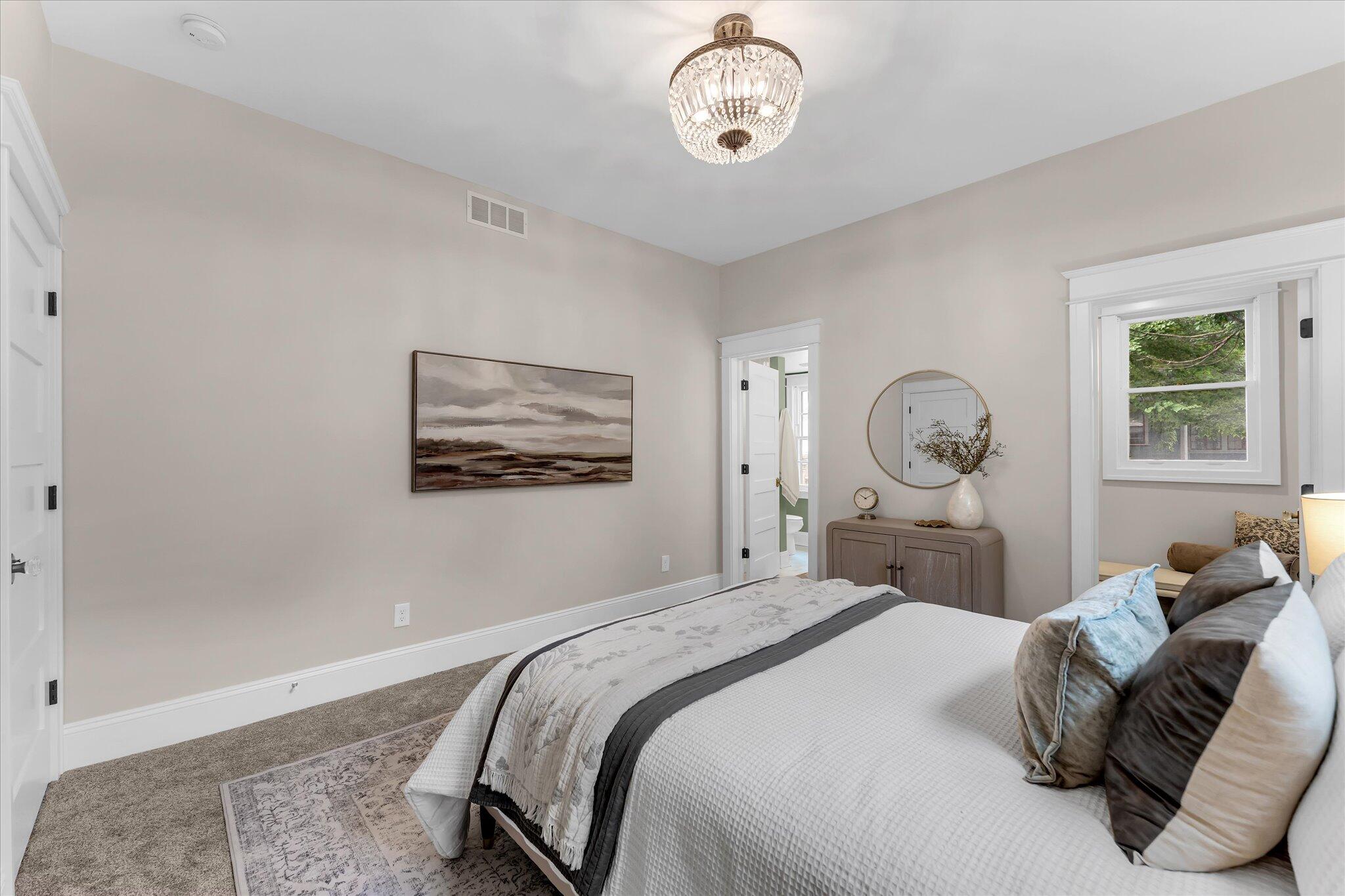 233 Morris Avenue SE