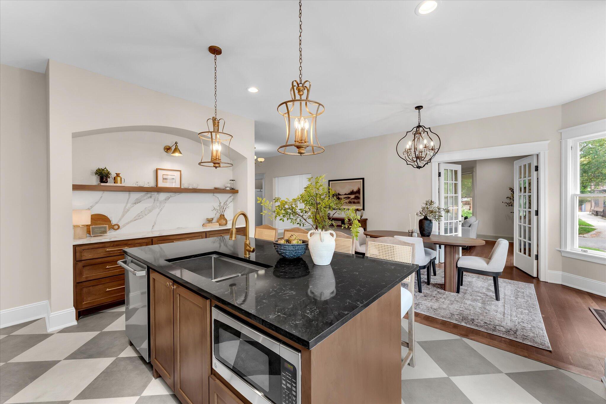 233 Morris Avenue SE