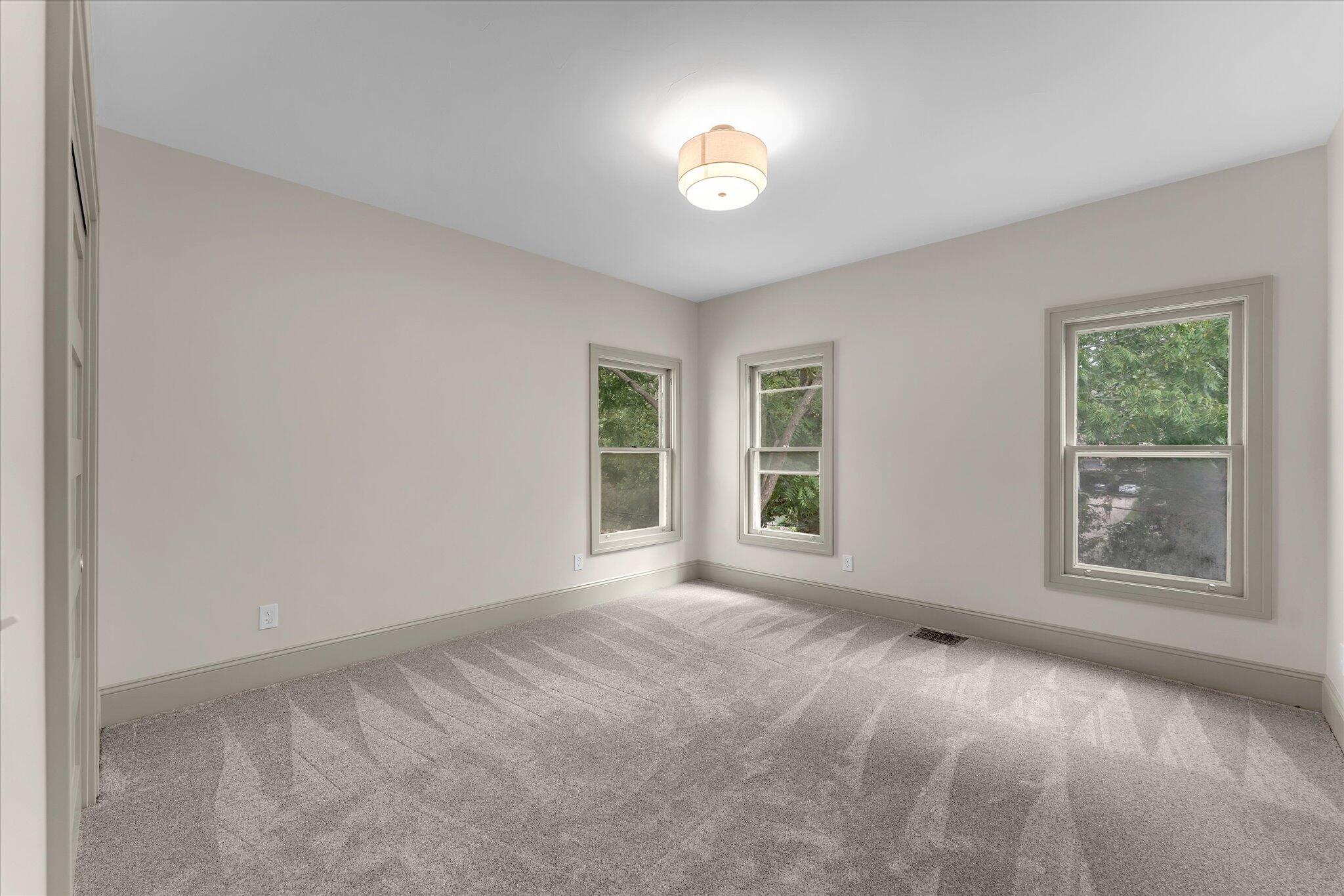 233 Morris Avenue SE