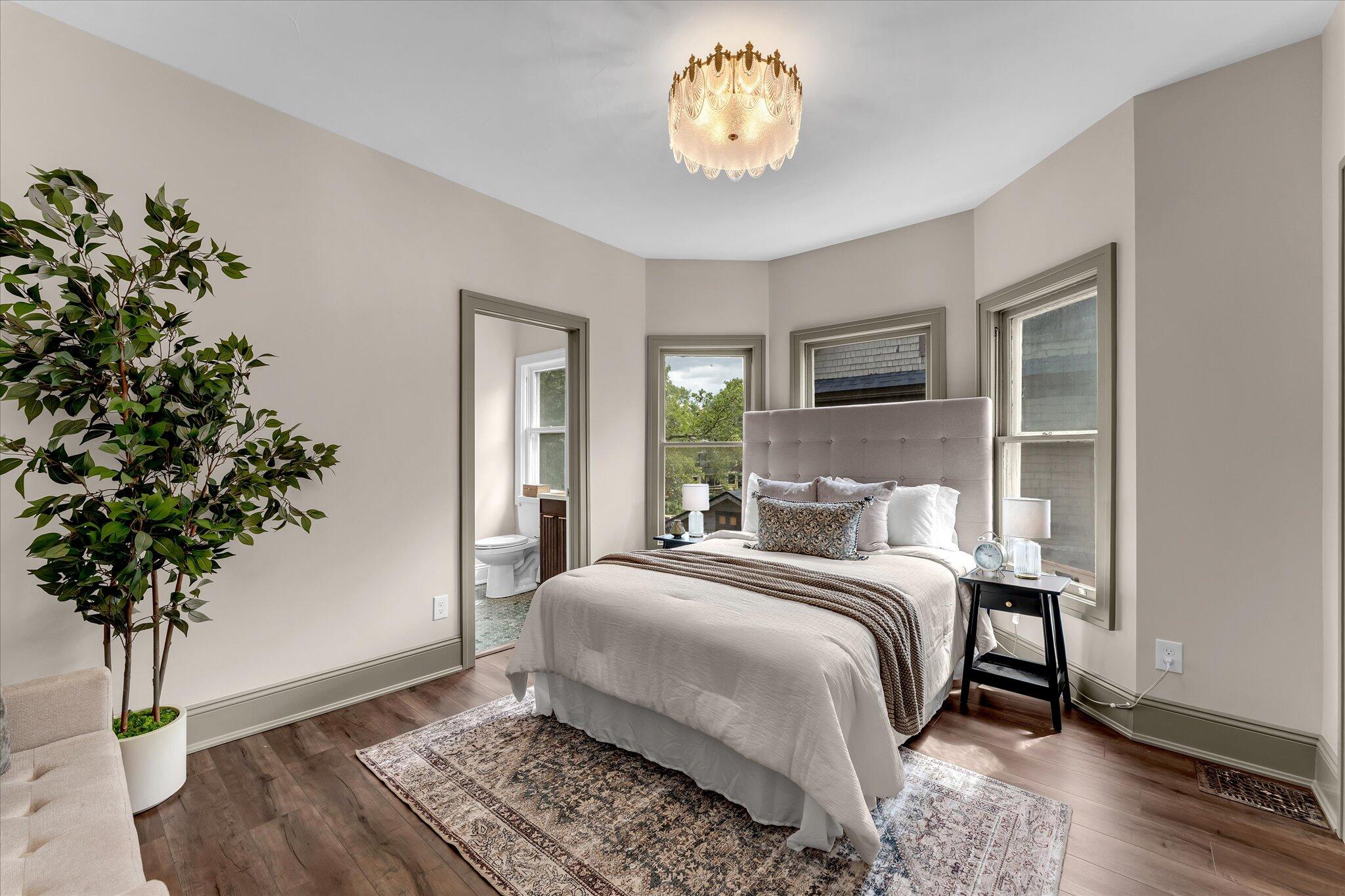 233 Morris Avenue SE