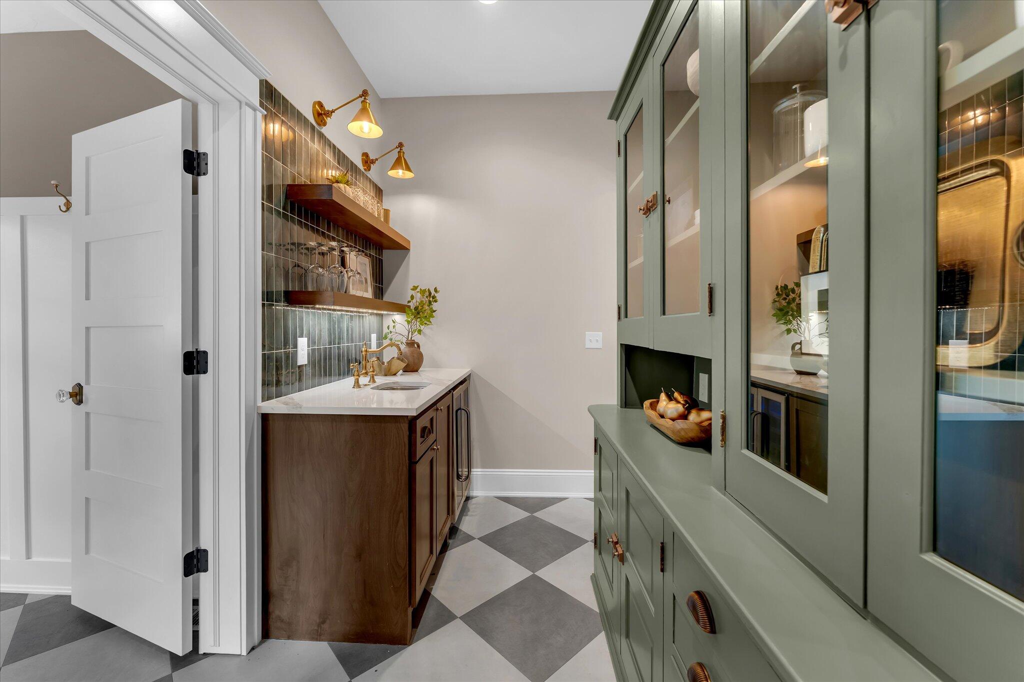 233 Morris Avenue SE