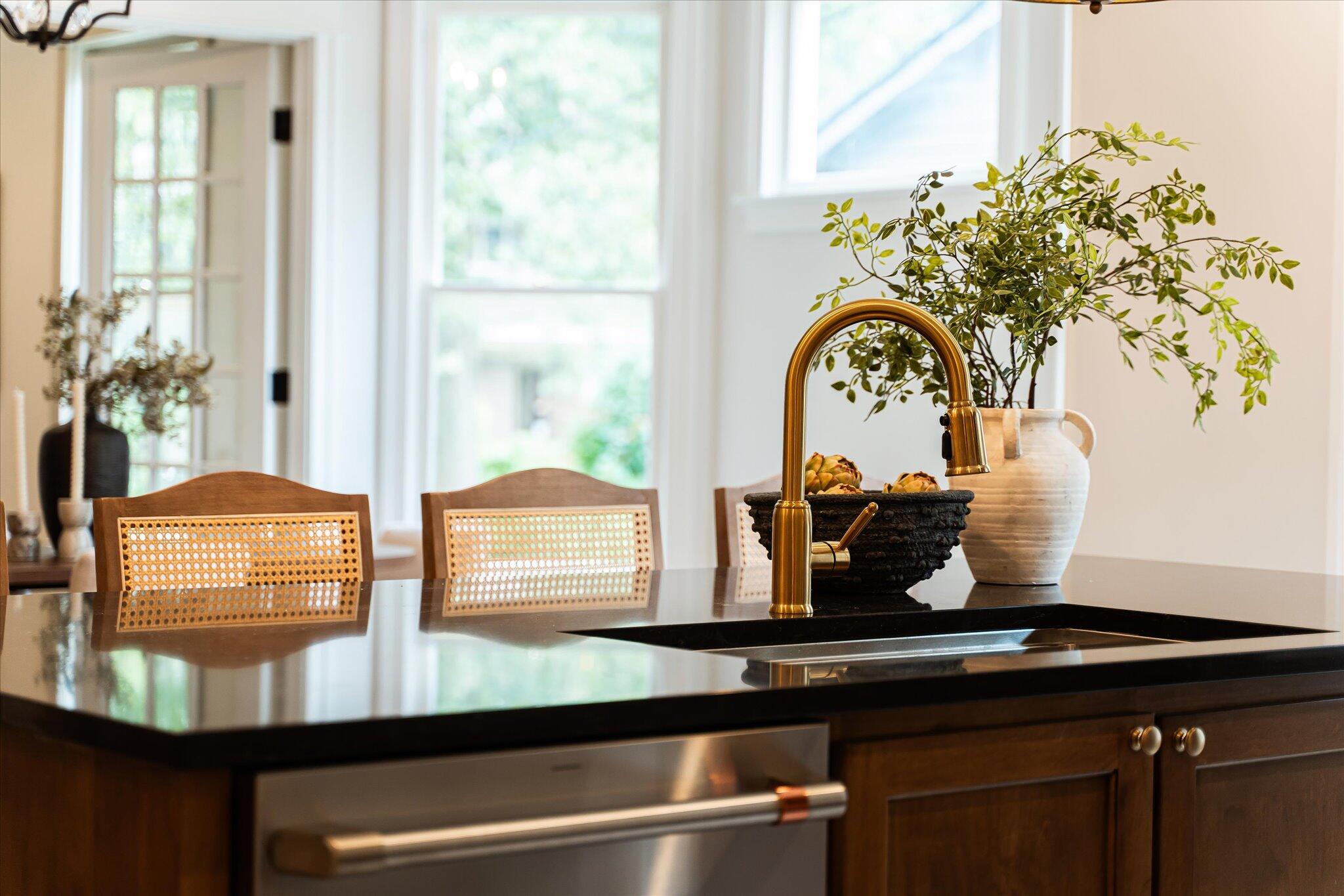 233 Morris Avenue SE