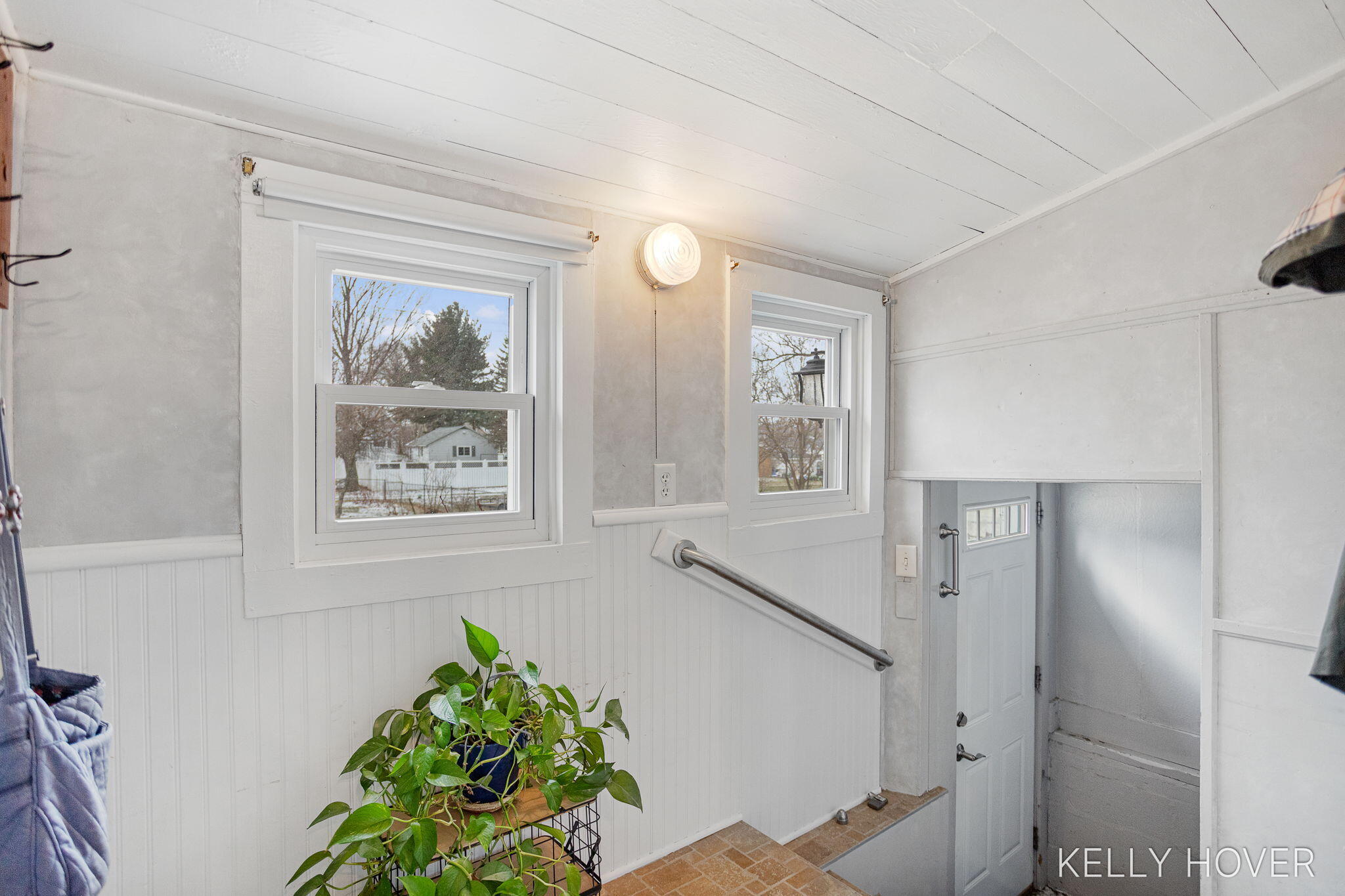 609 W Maple Street
