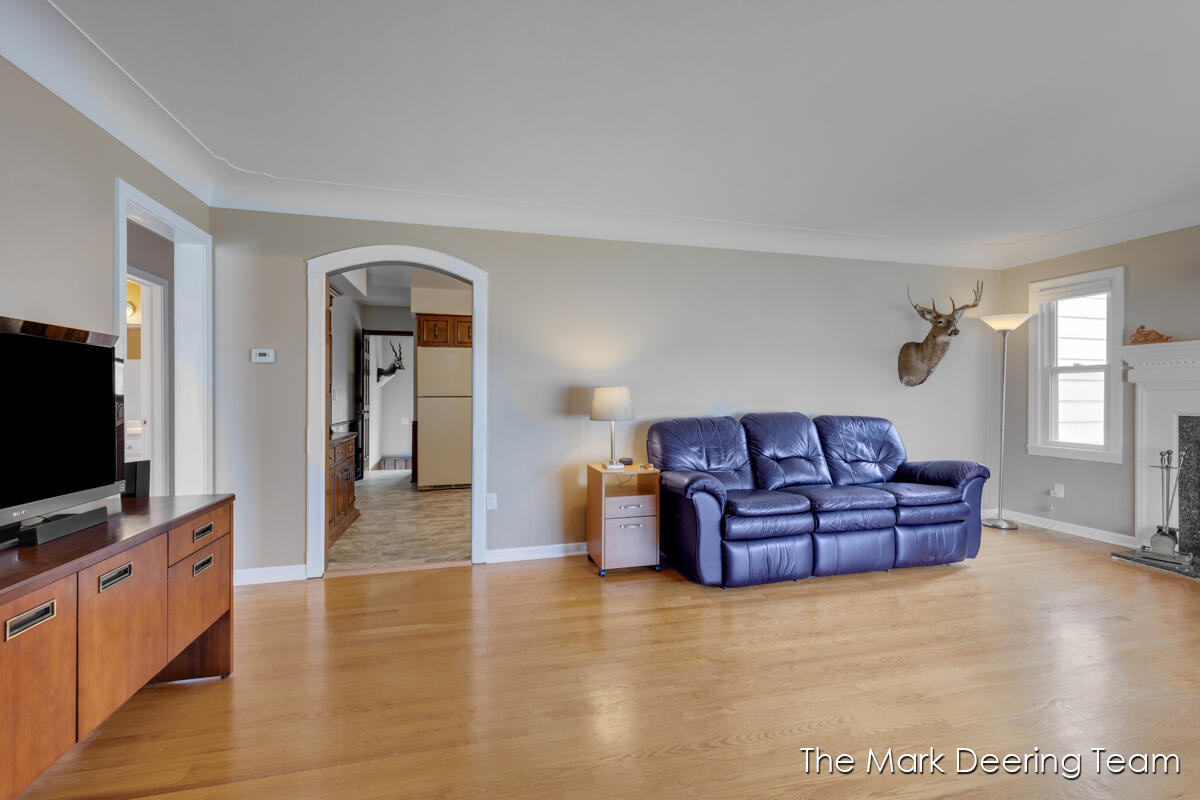 3140 Higgins Avenue SW