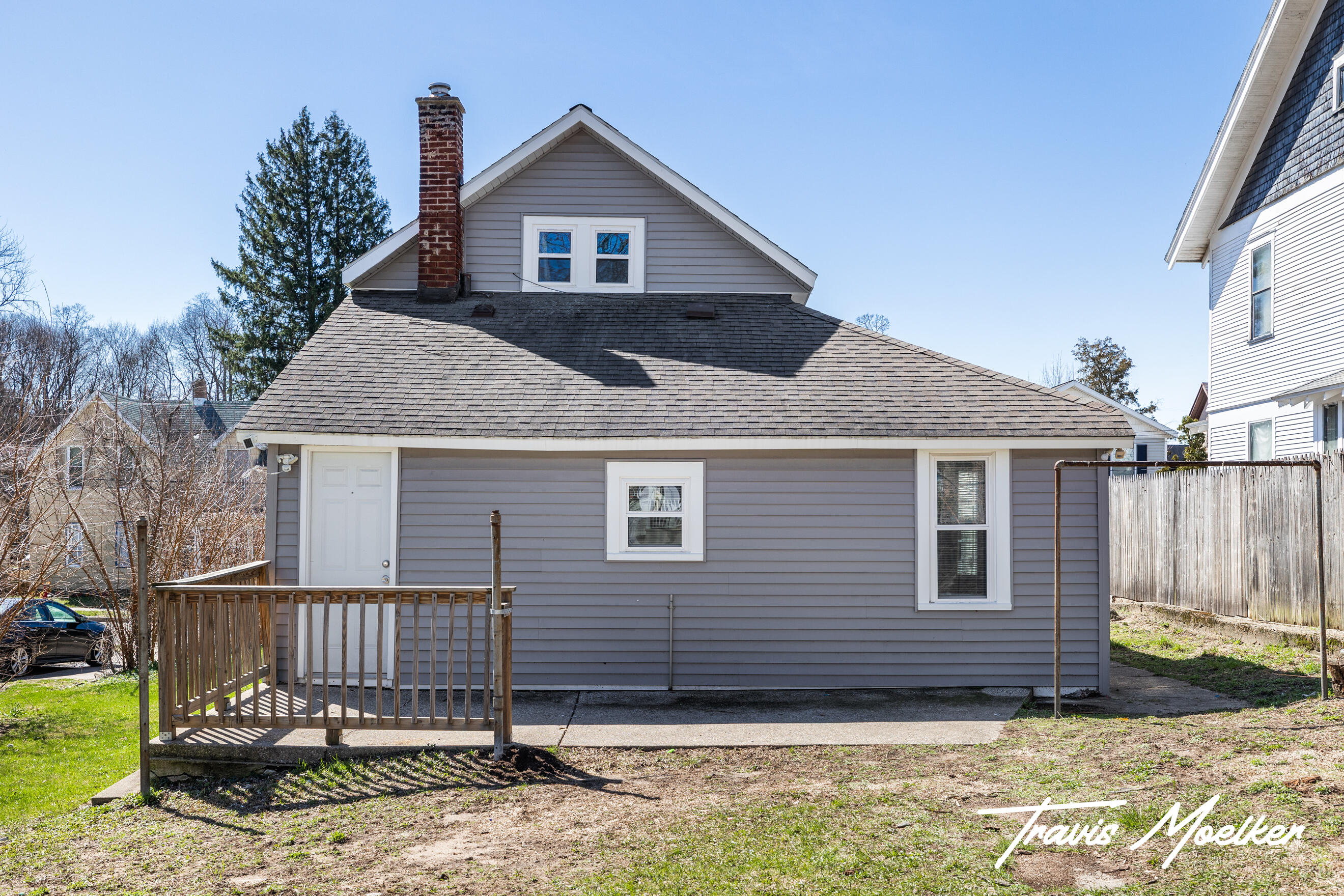 839 Baxter Street SE