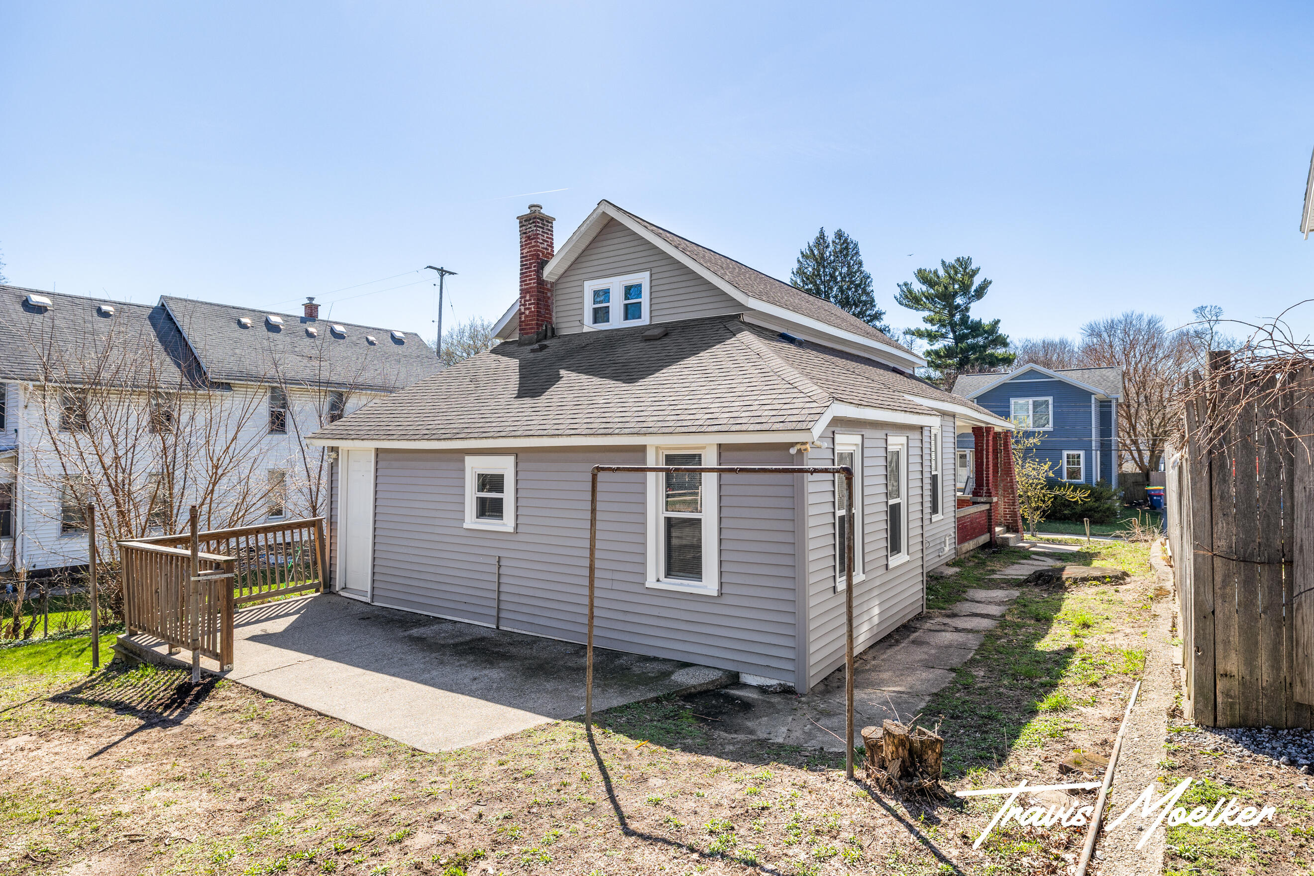 839 Baxter Street SE