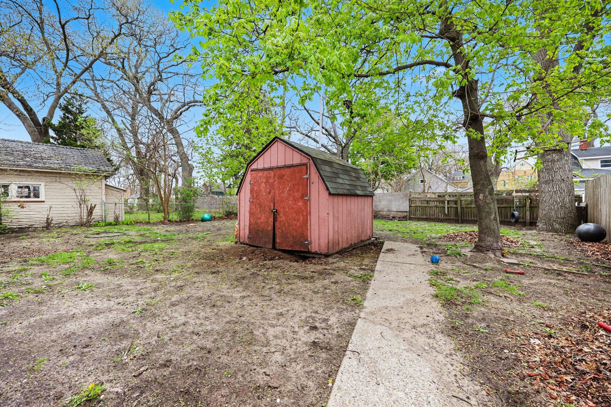 2832 6th Street