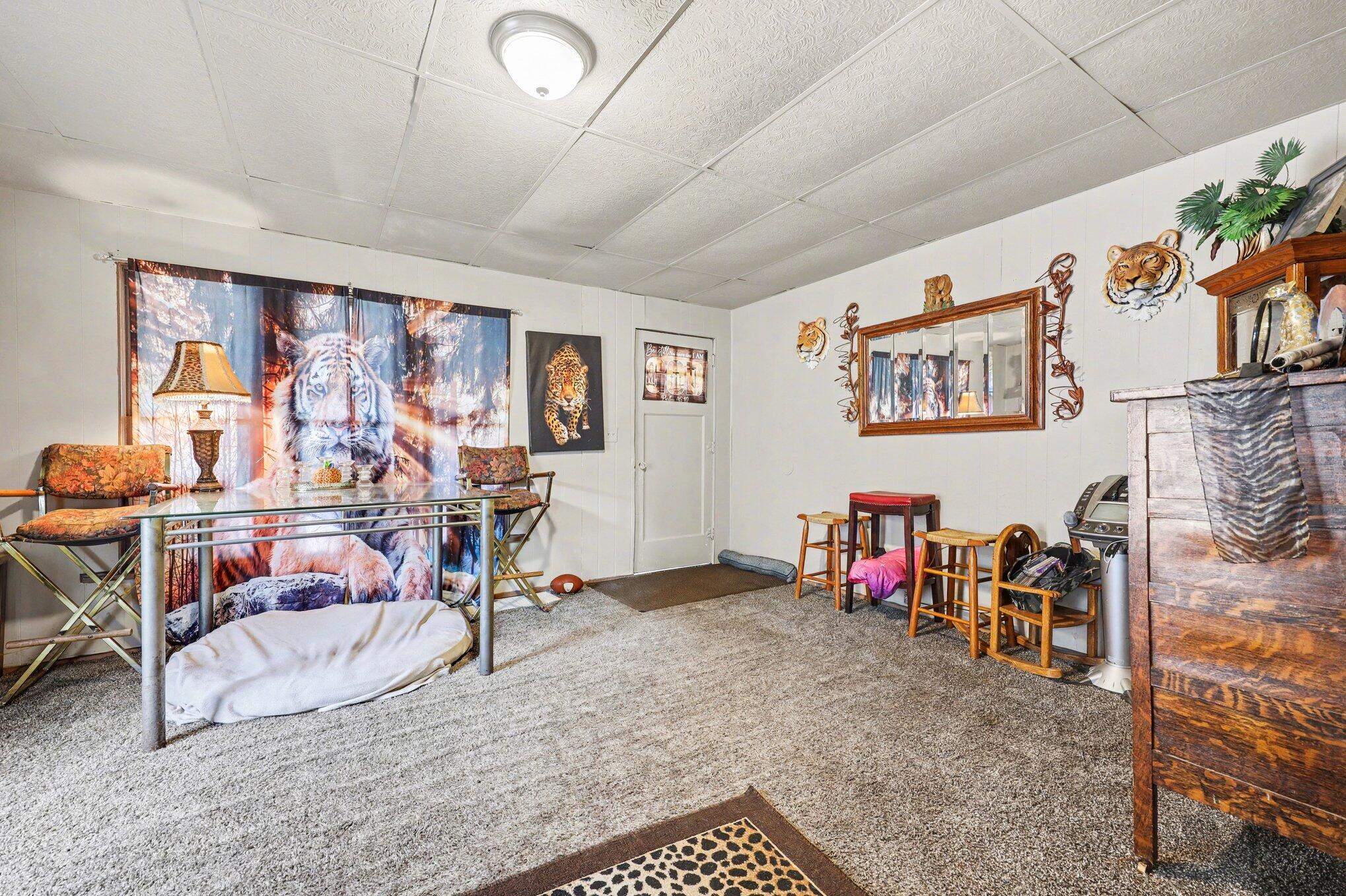 2832 6th Street