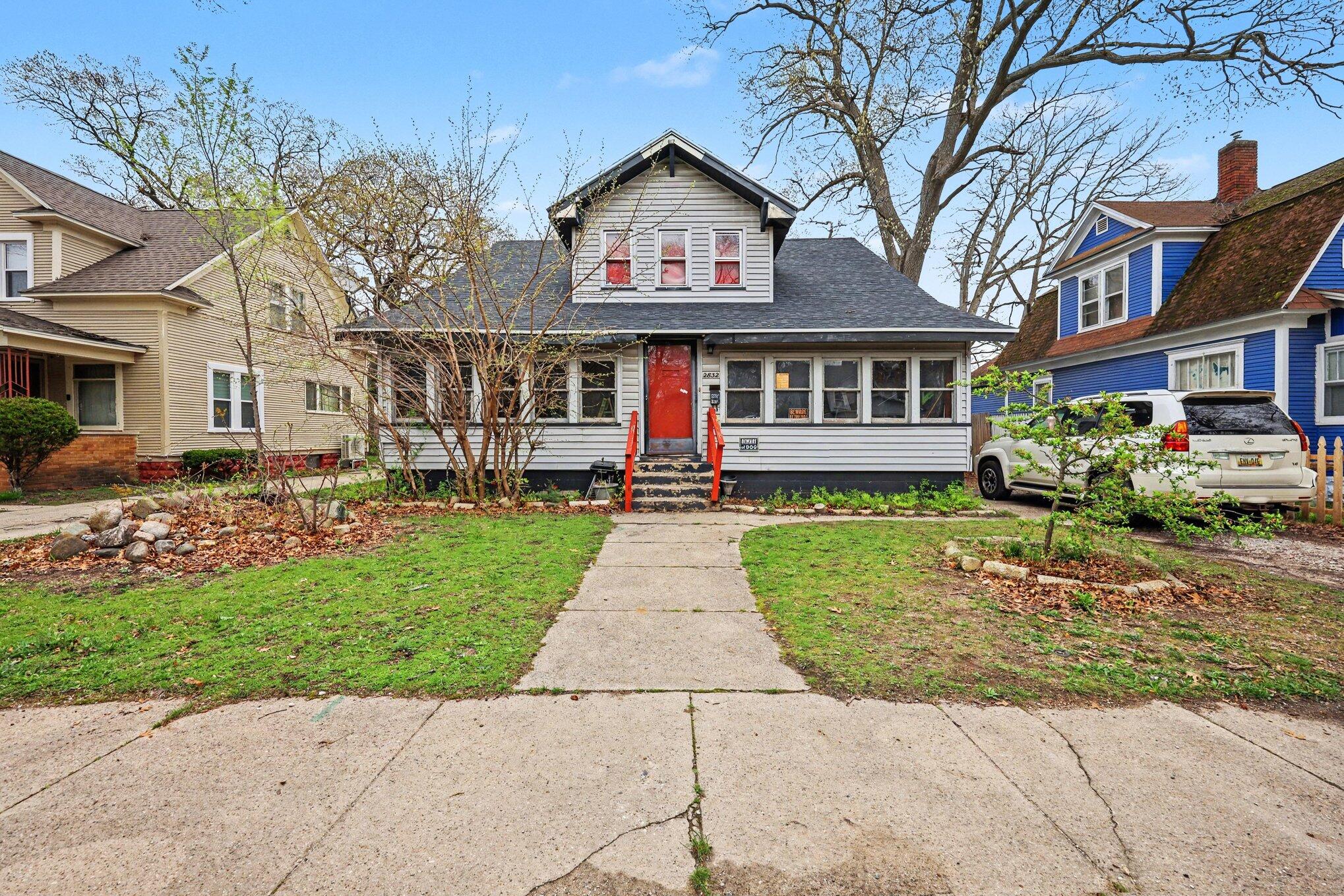 2832 6th Street
