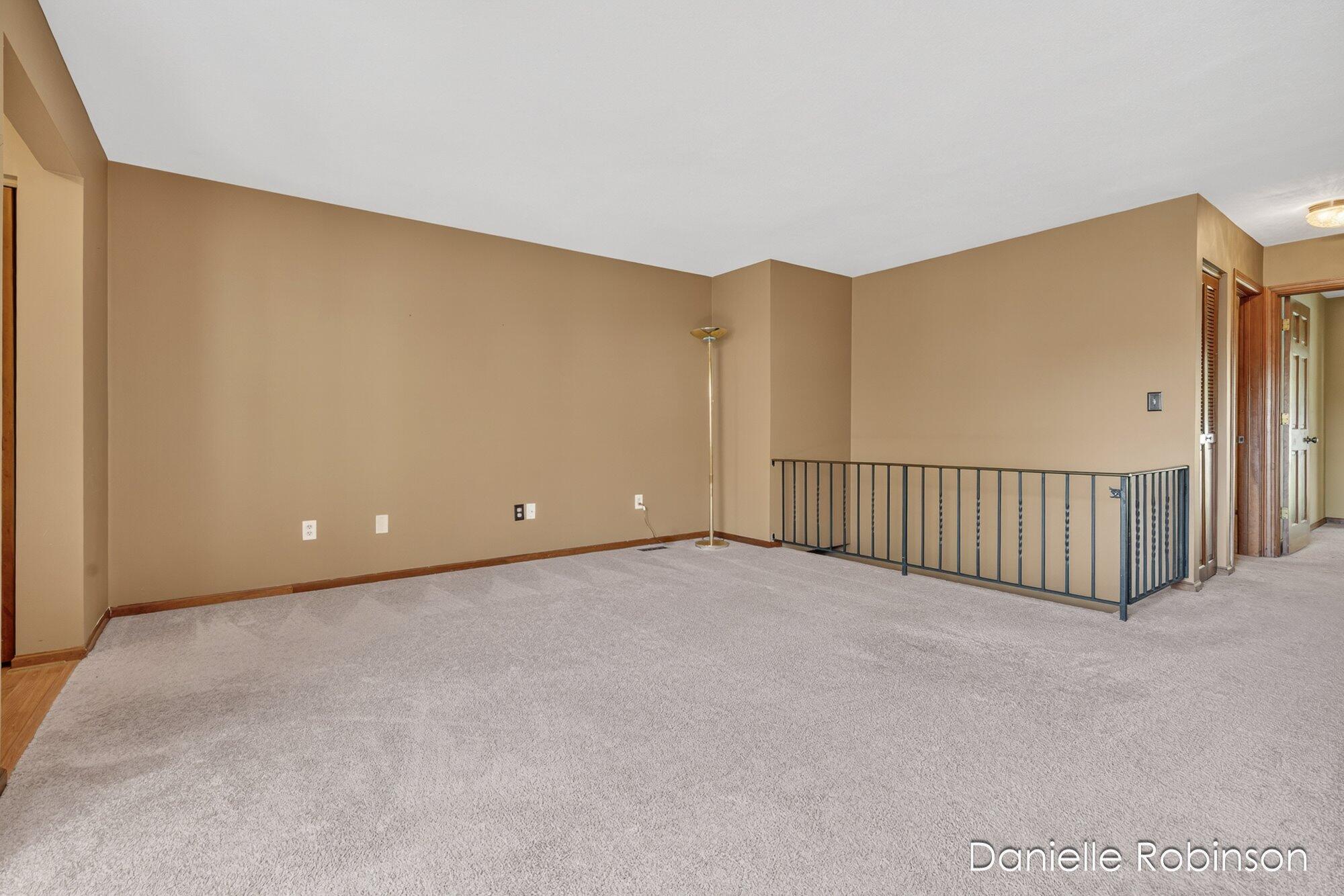 929 Village Lane 140