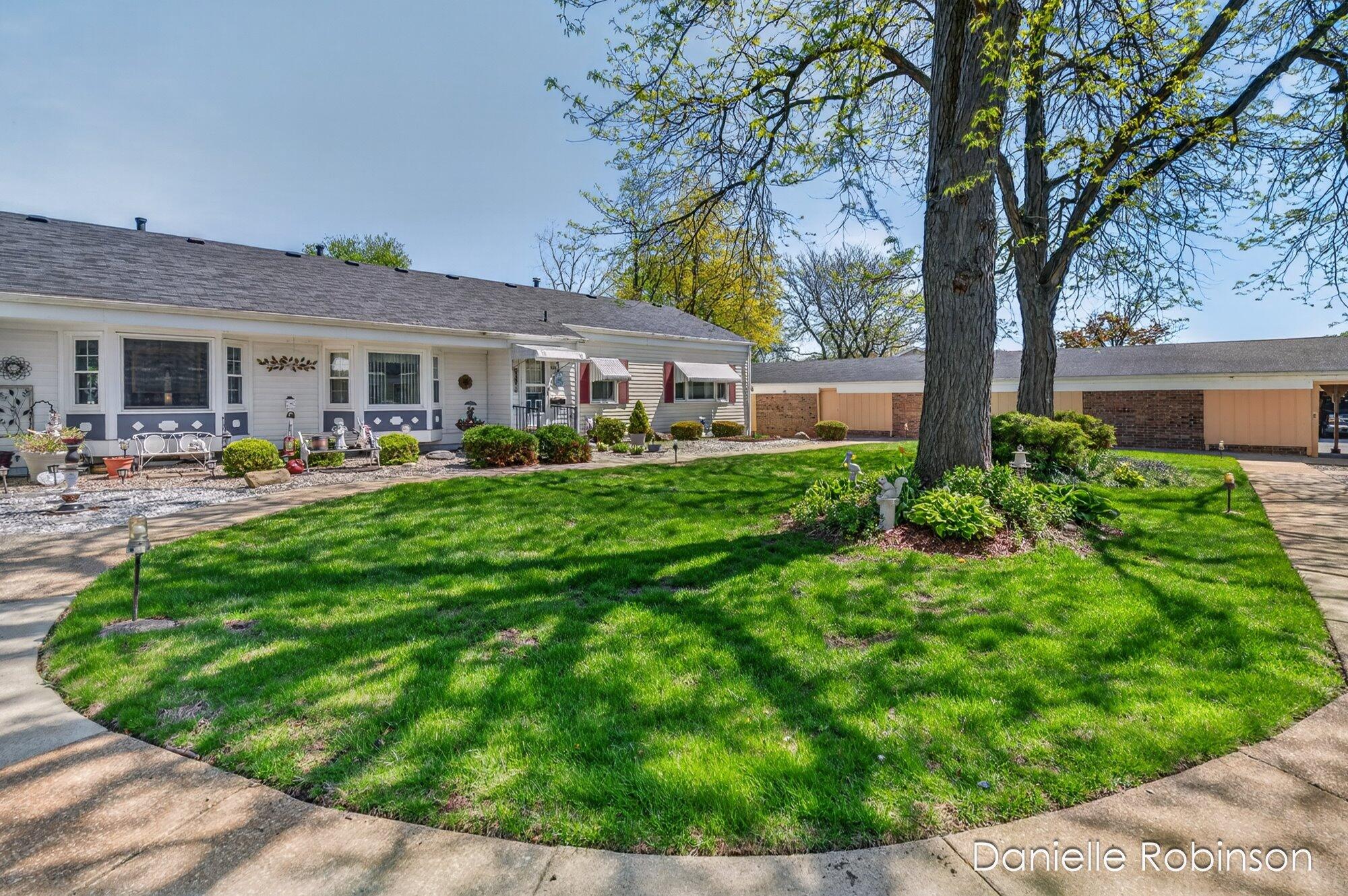929 Village Lane 140