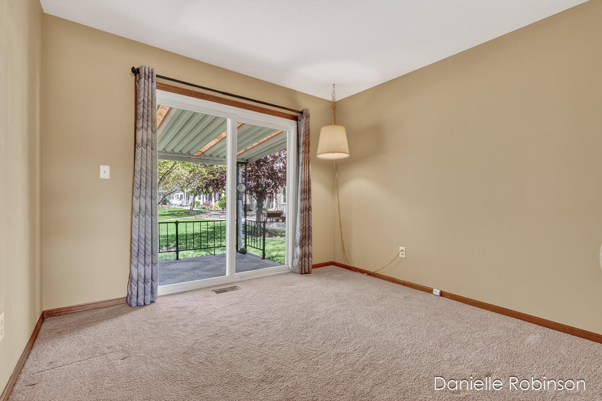 929 Village Lane 140