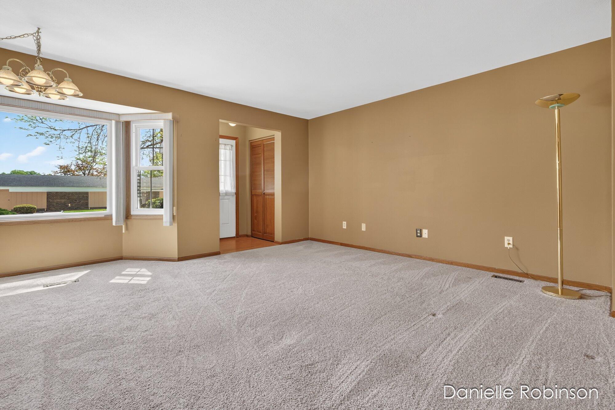 929 Village Lane 140