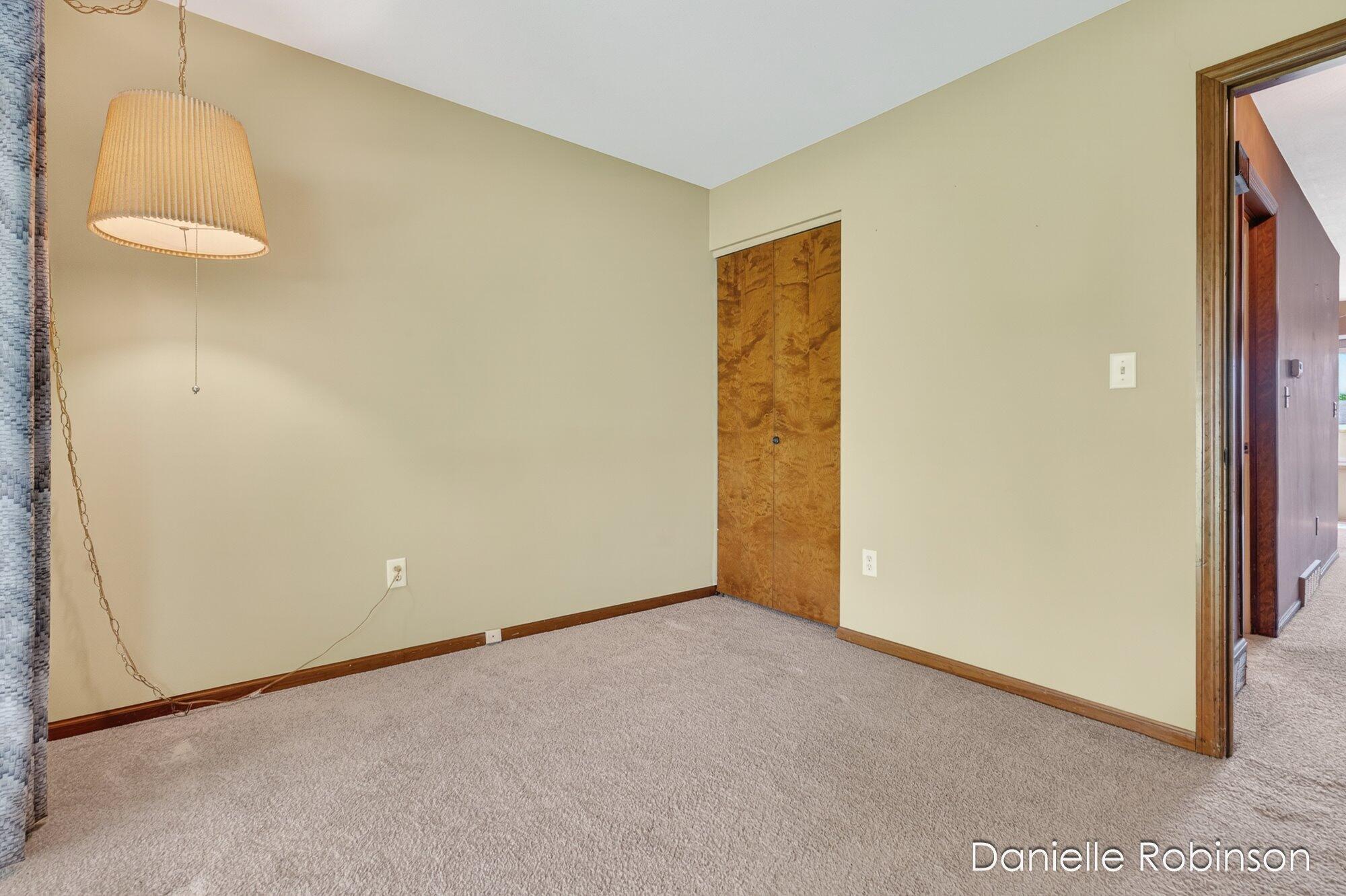 929 Village Lane 140