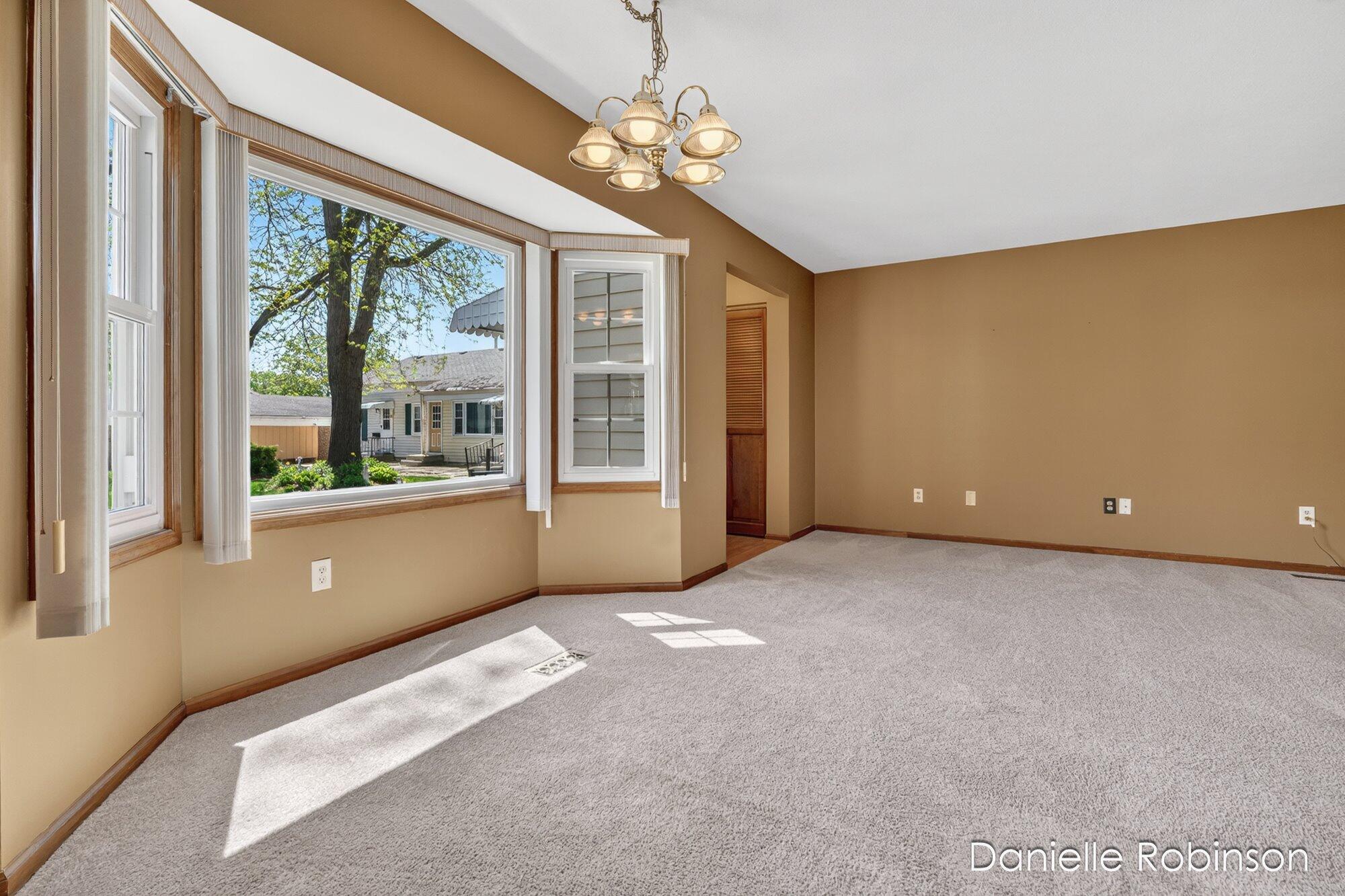 929 Village Lane 140