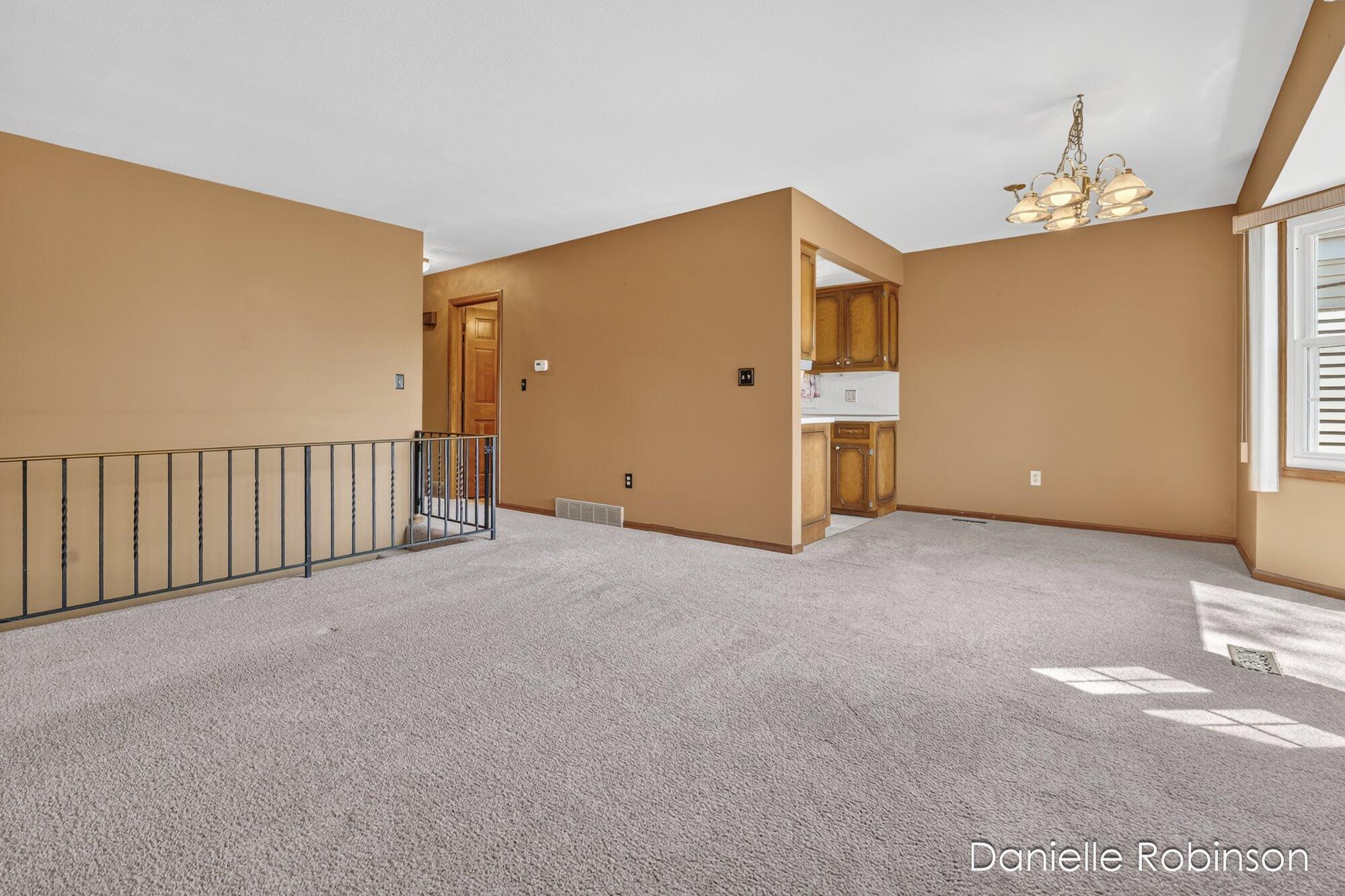 929 Village Lane 140