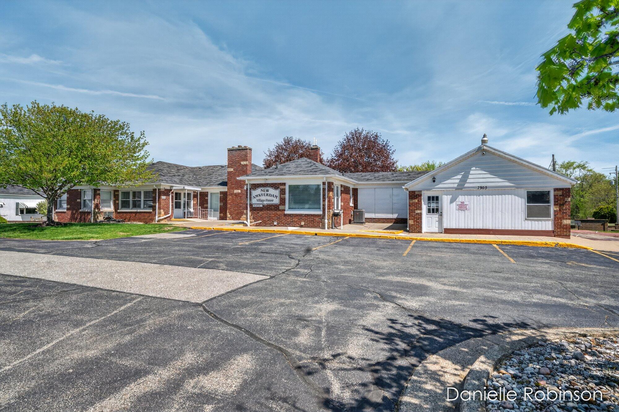 929 Village Lane 140