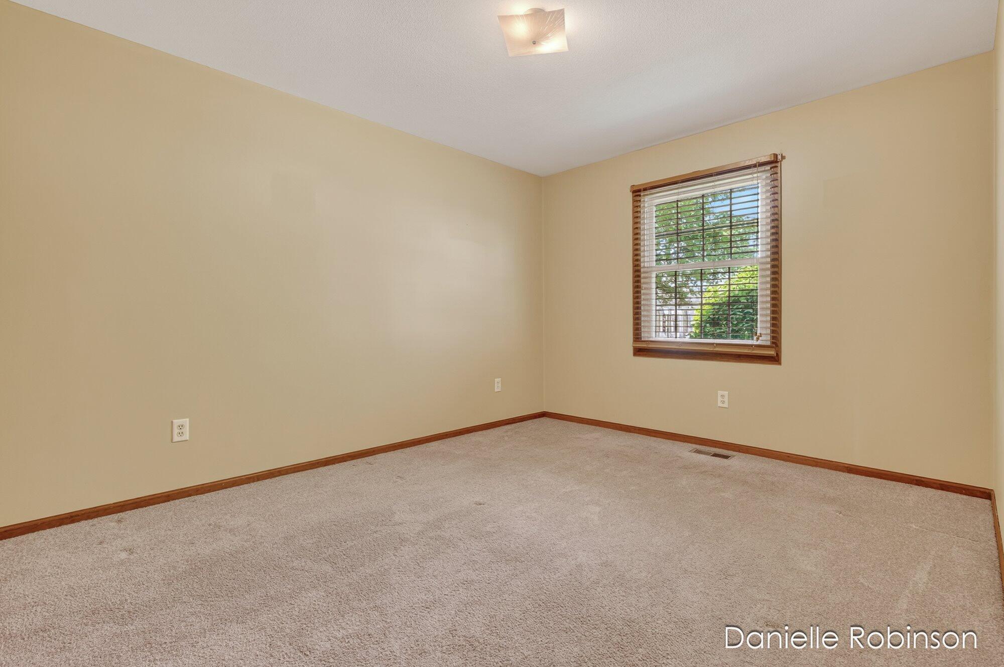 929 Village Lane 140