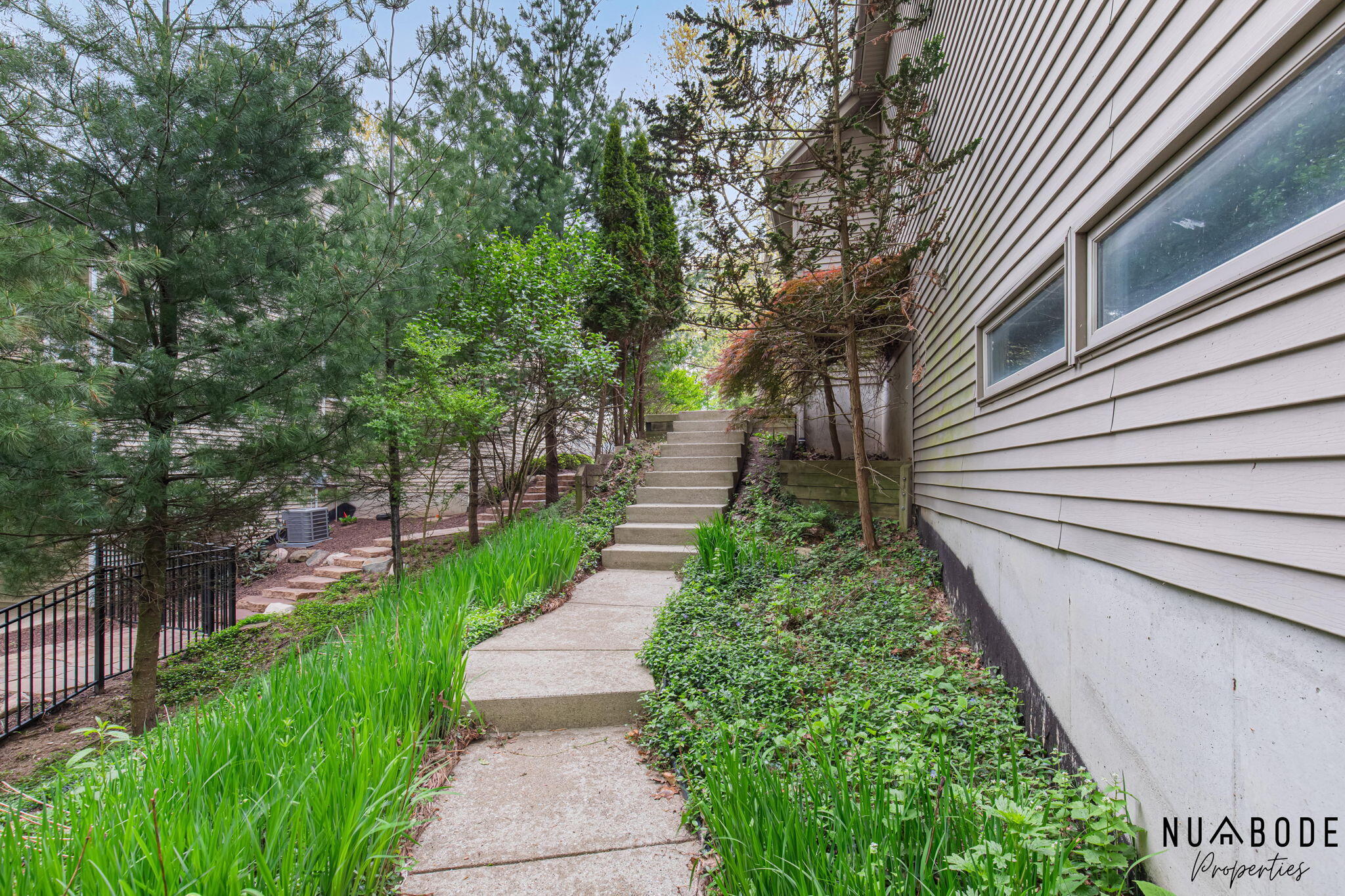 2333 Longmeadow Street NW