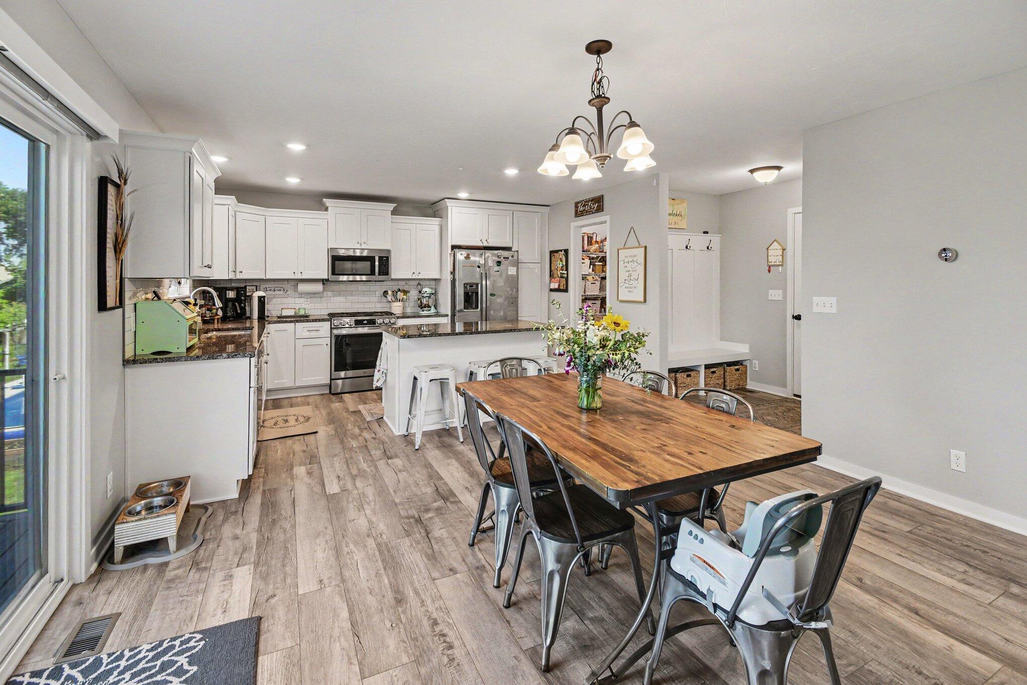 3432 Sagecrest Drive