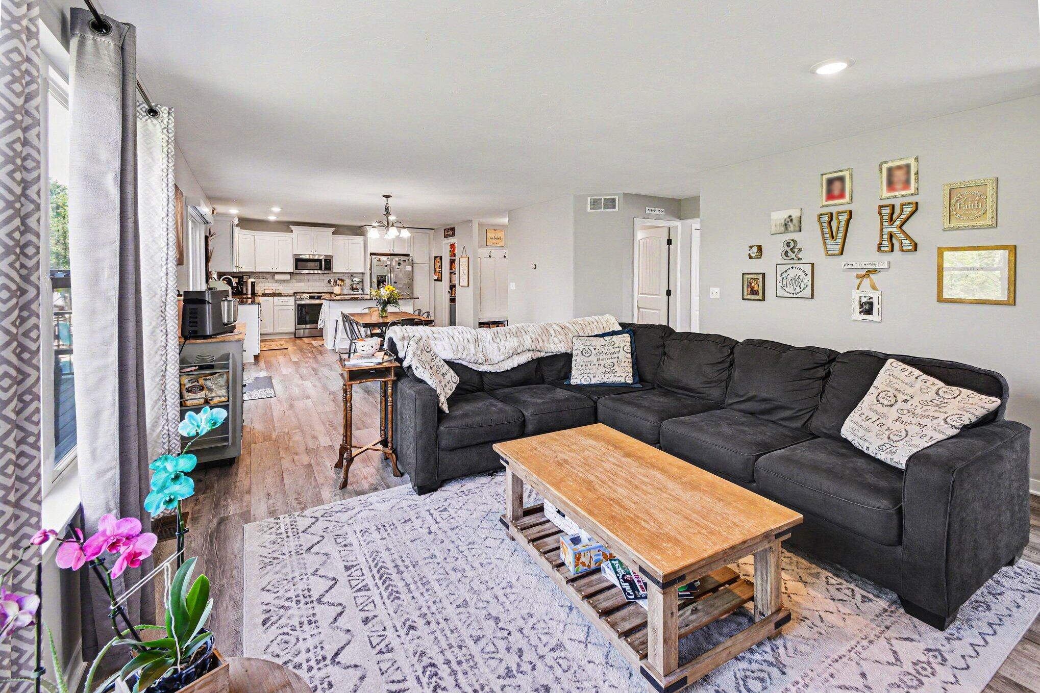 3432 Sagecrest Drive