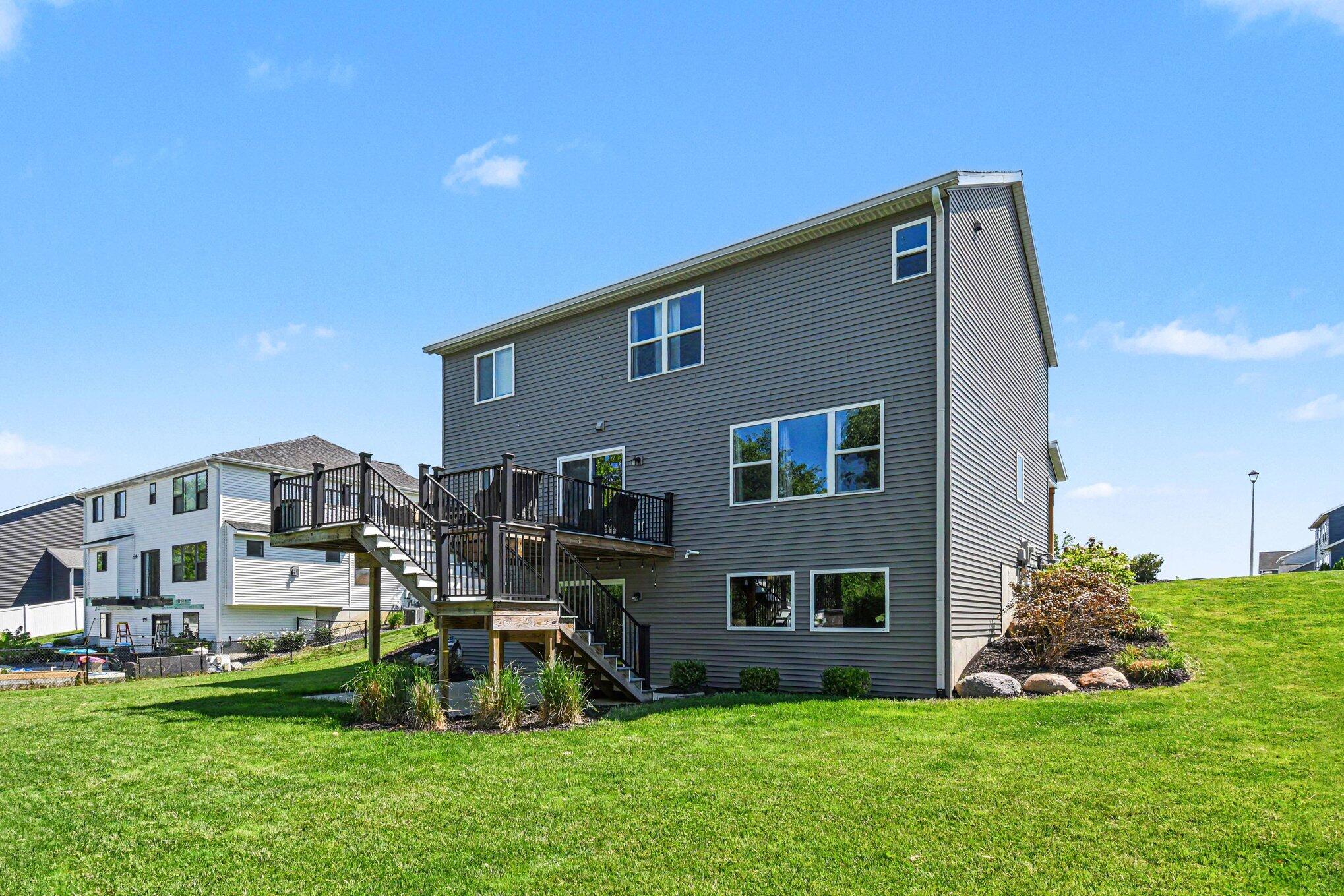 3432 Sagecrest Drive