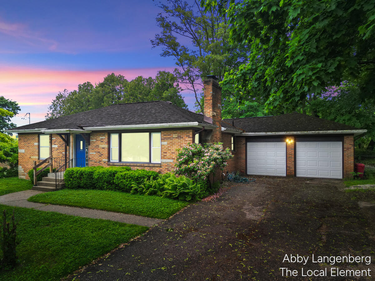 450 Newberg Avenue NW