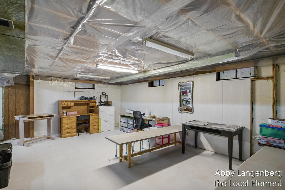 450 Newberg Avenue NW