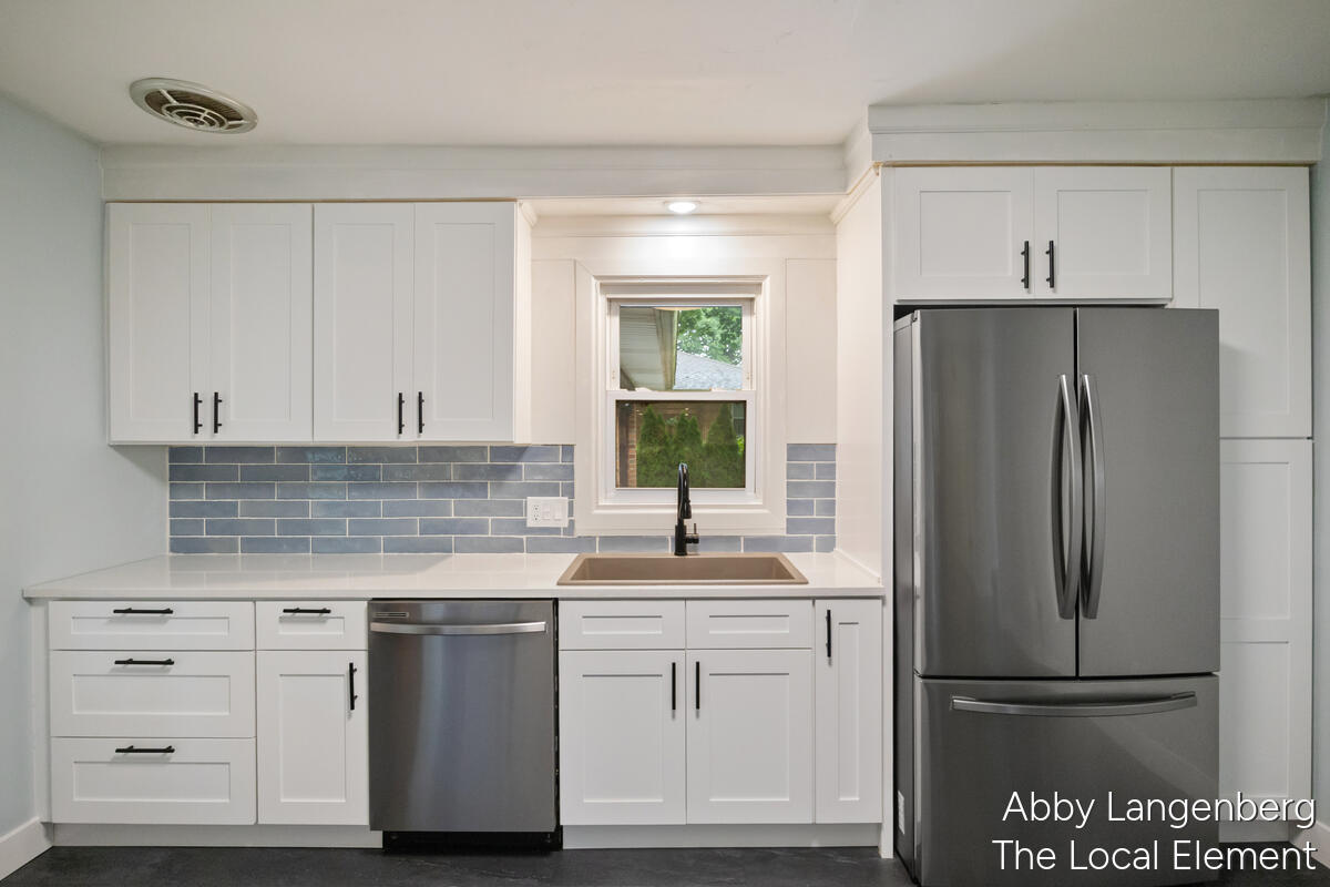 450 Newberg Avenue NW