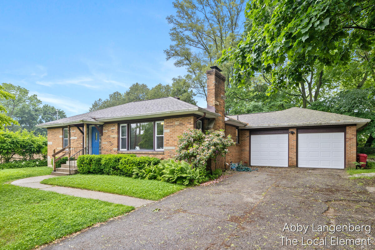 450 Newberg Avenue NW