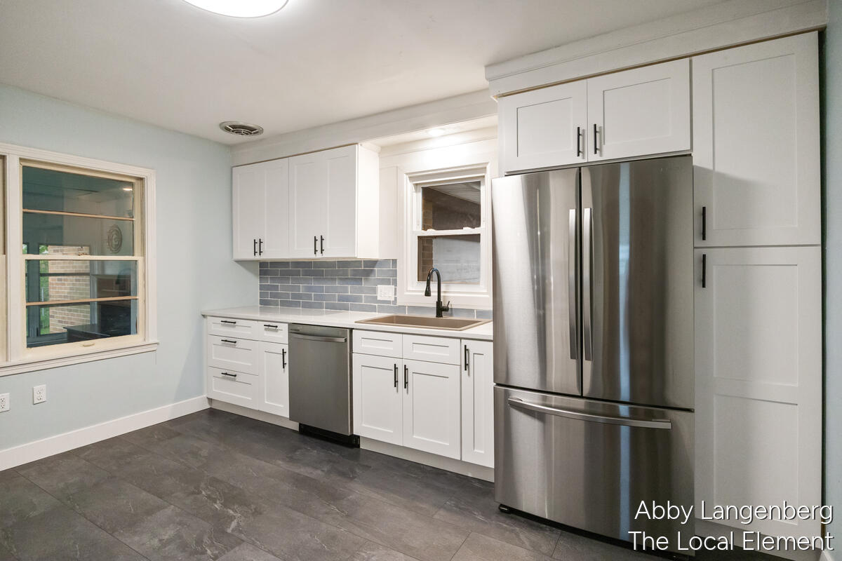 450 Newberg Avenue NW