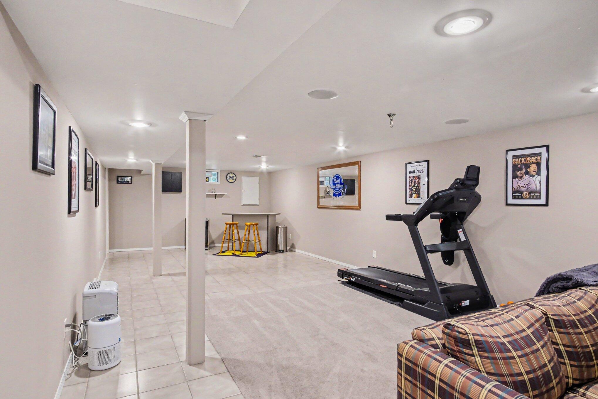 5495 Rockridge Drive NE