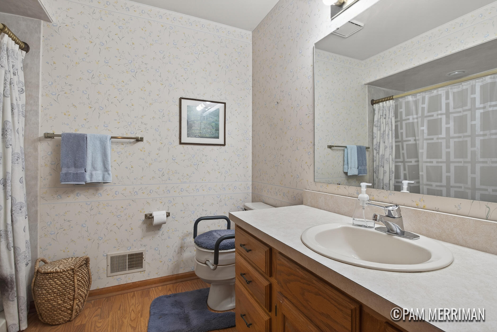 6733 Leisure Way Drive SE 32