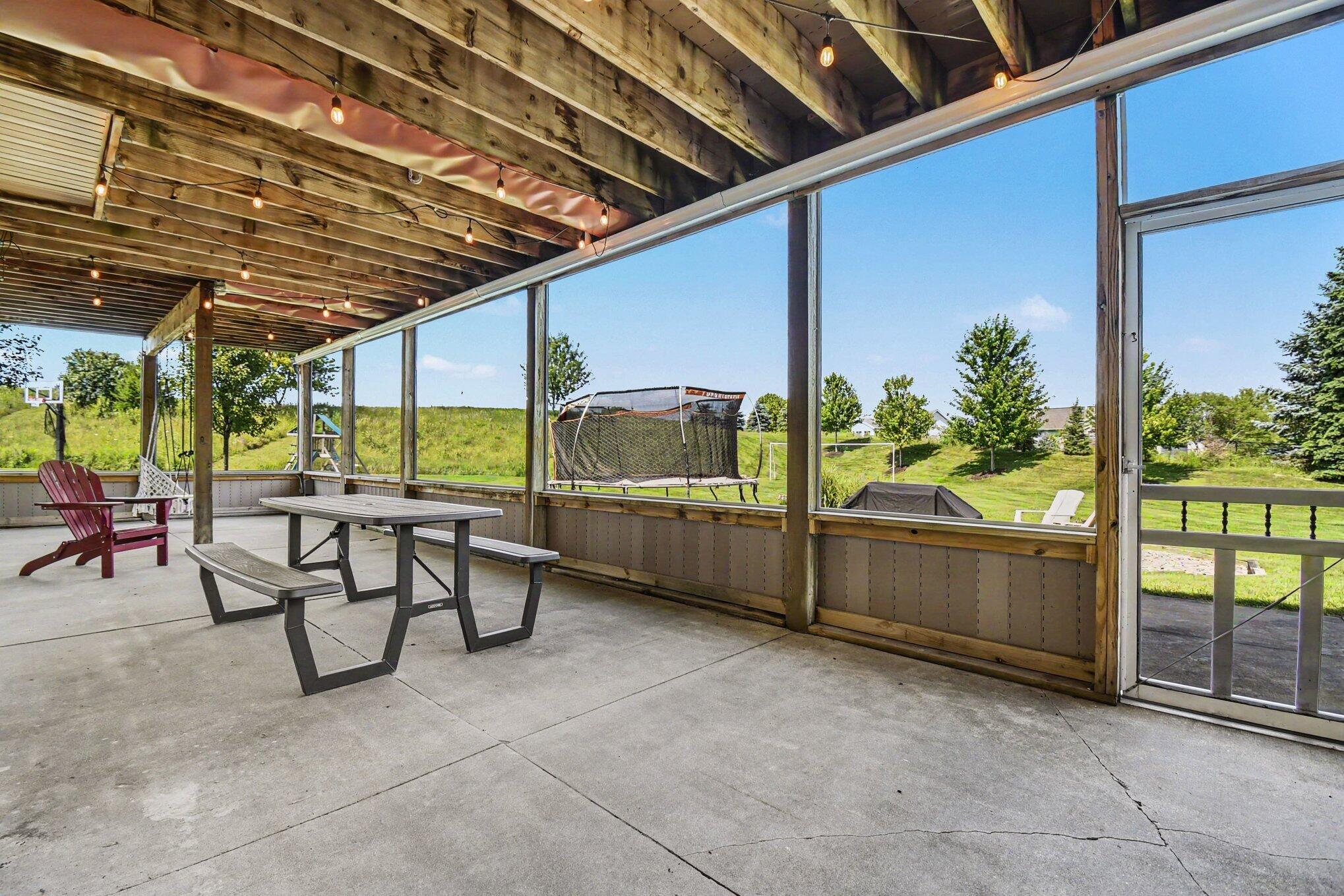 3917 Sidehill Drive