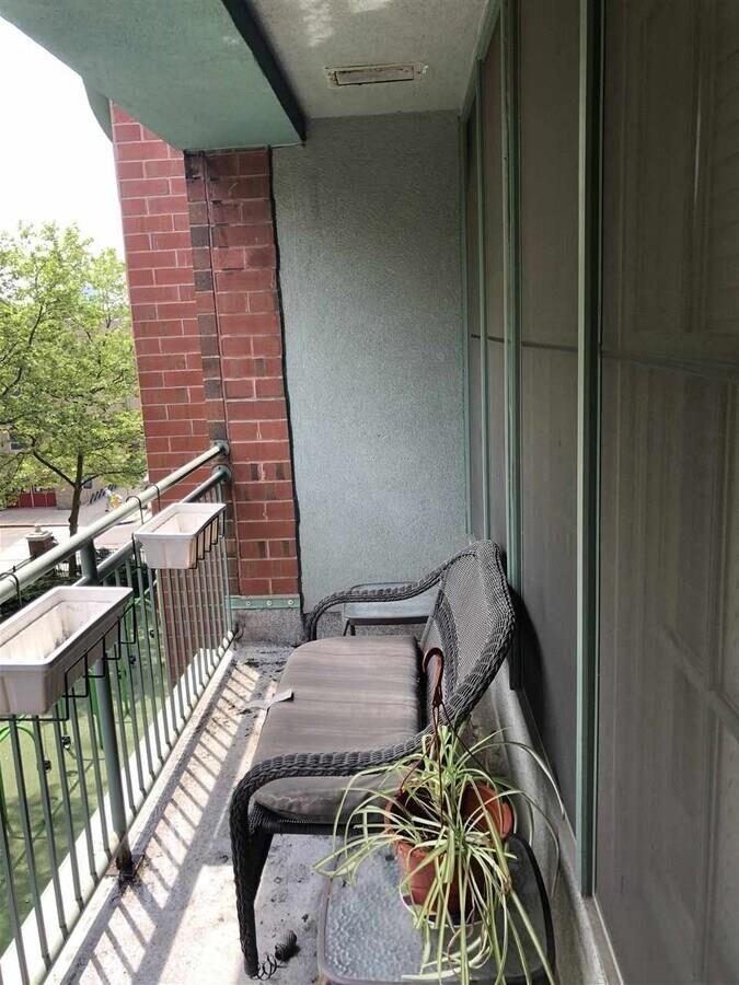 402 9TH ST Unit: E4L